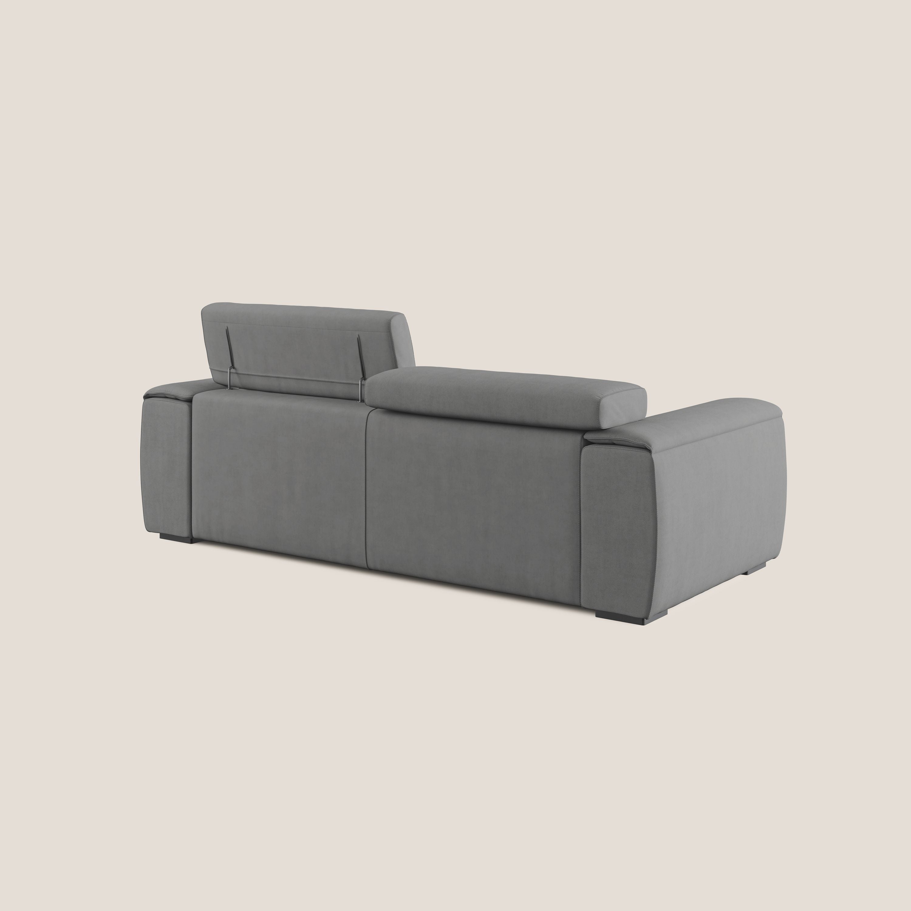 Zeno Divano con pouf estraibile poggiapiedi in tessuto morbido impermeabile T02 grigio - divani.store
