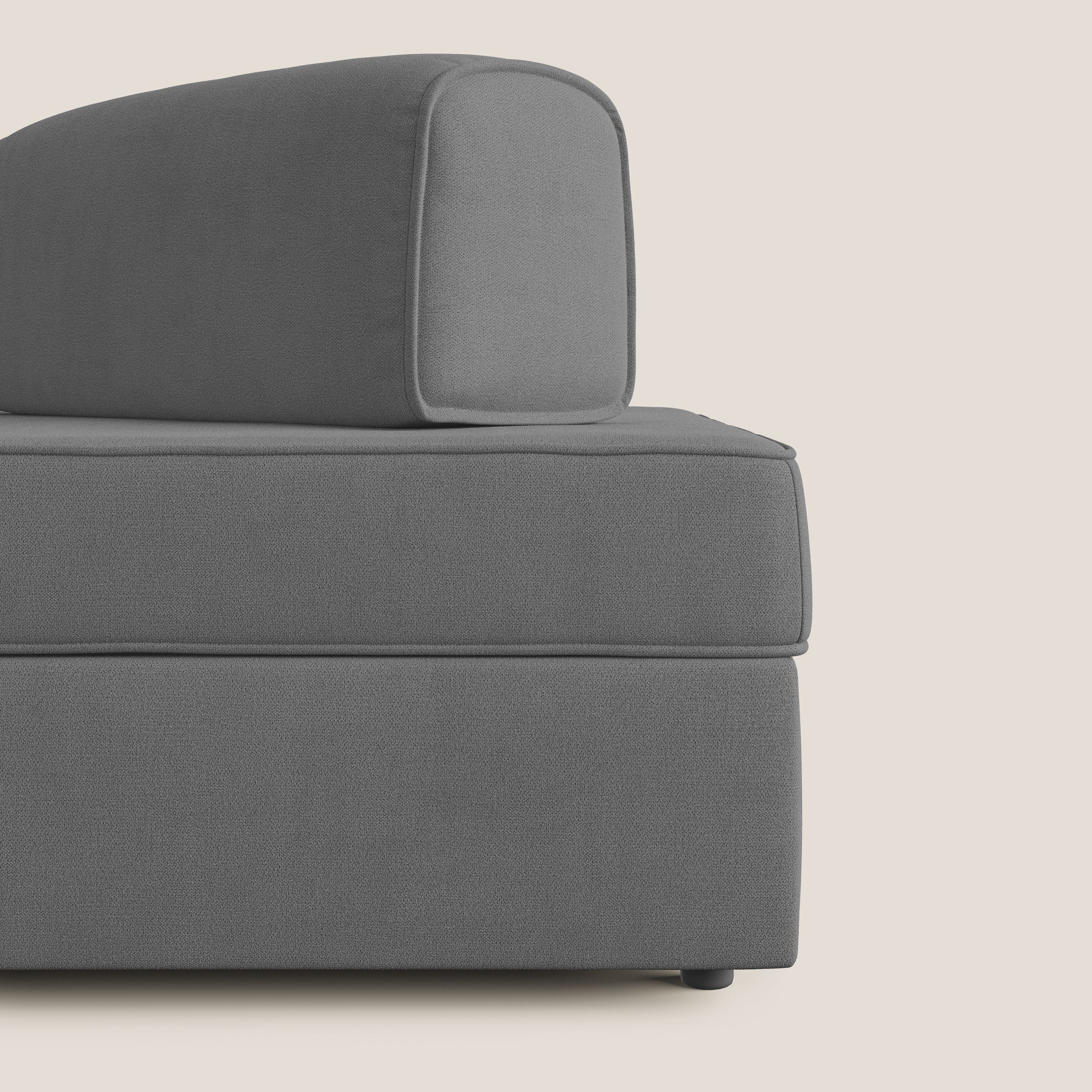Liberty divano con pouf estraibile e schienali movibili in tessuto morbido impermeabile T02 grigio - divani.store