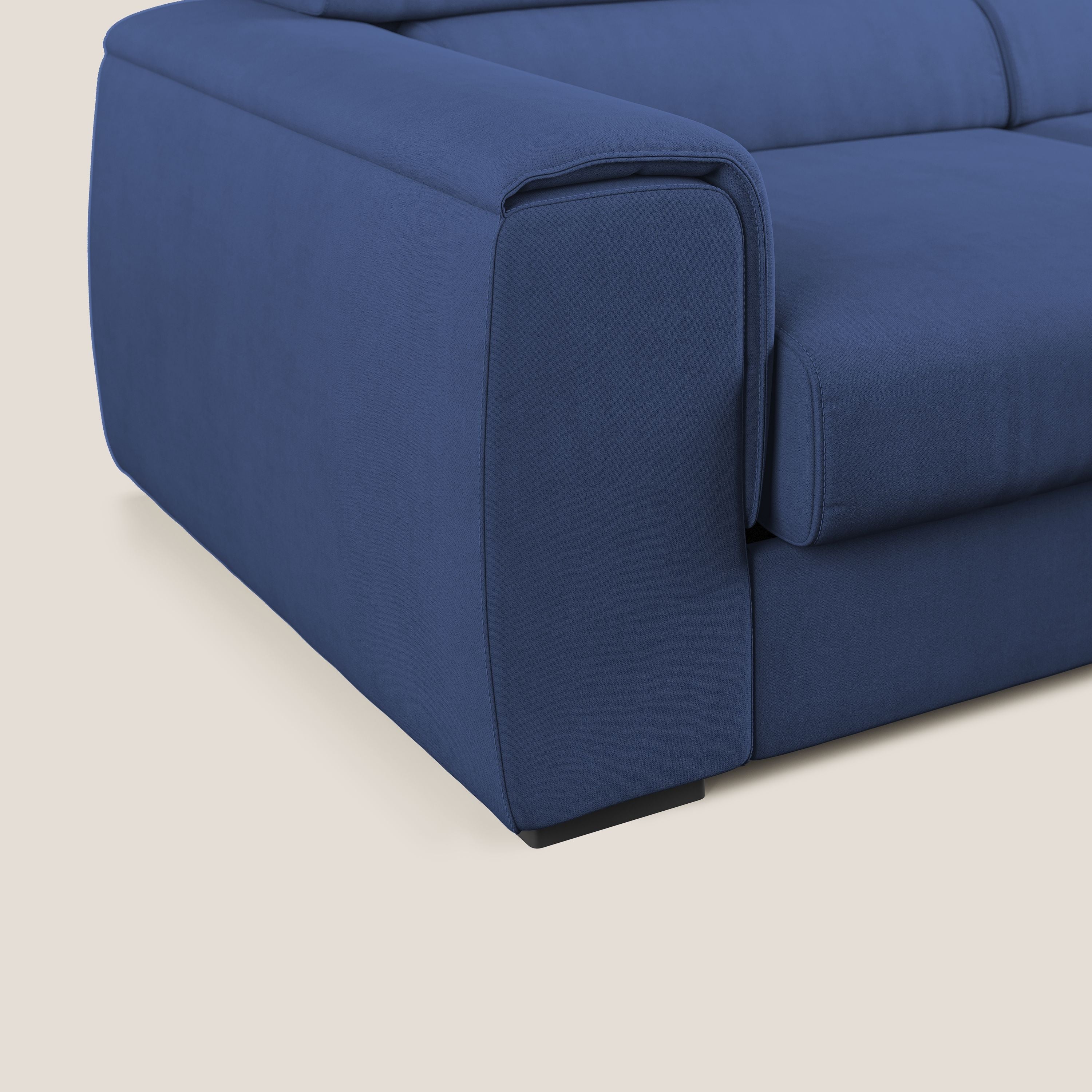 Zeno Divano con pouf estraibile poggiapiedi in tessuto morbido impermeabile T02 blu - divani.store