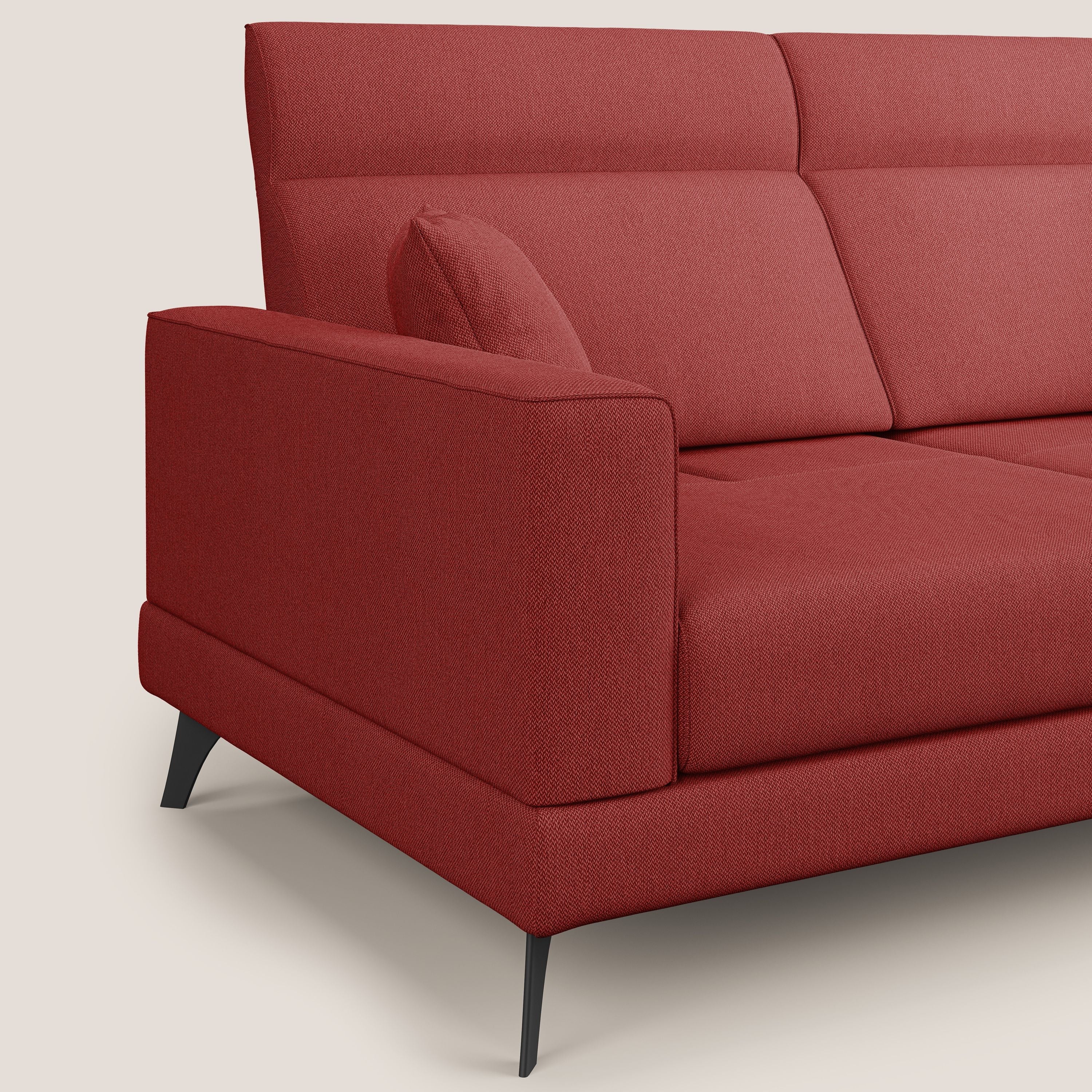 Slide Divano con schienali traslanti e poggiatesta in tessuto smacchiabile T05 rosso - divani.store