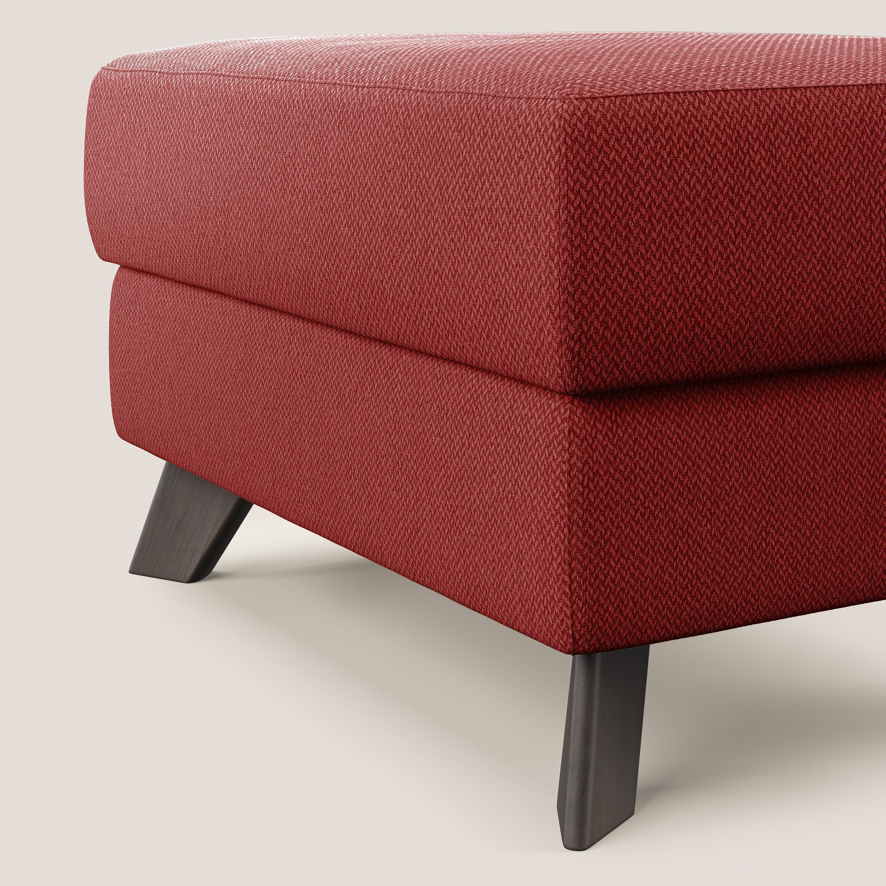 Moon Pouf contenitore e piedini alti in tessuto smacchiabile con acqua T05 rosso - divani.store