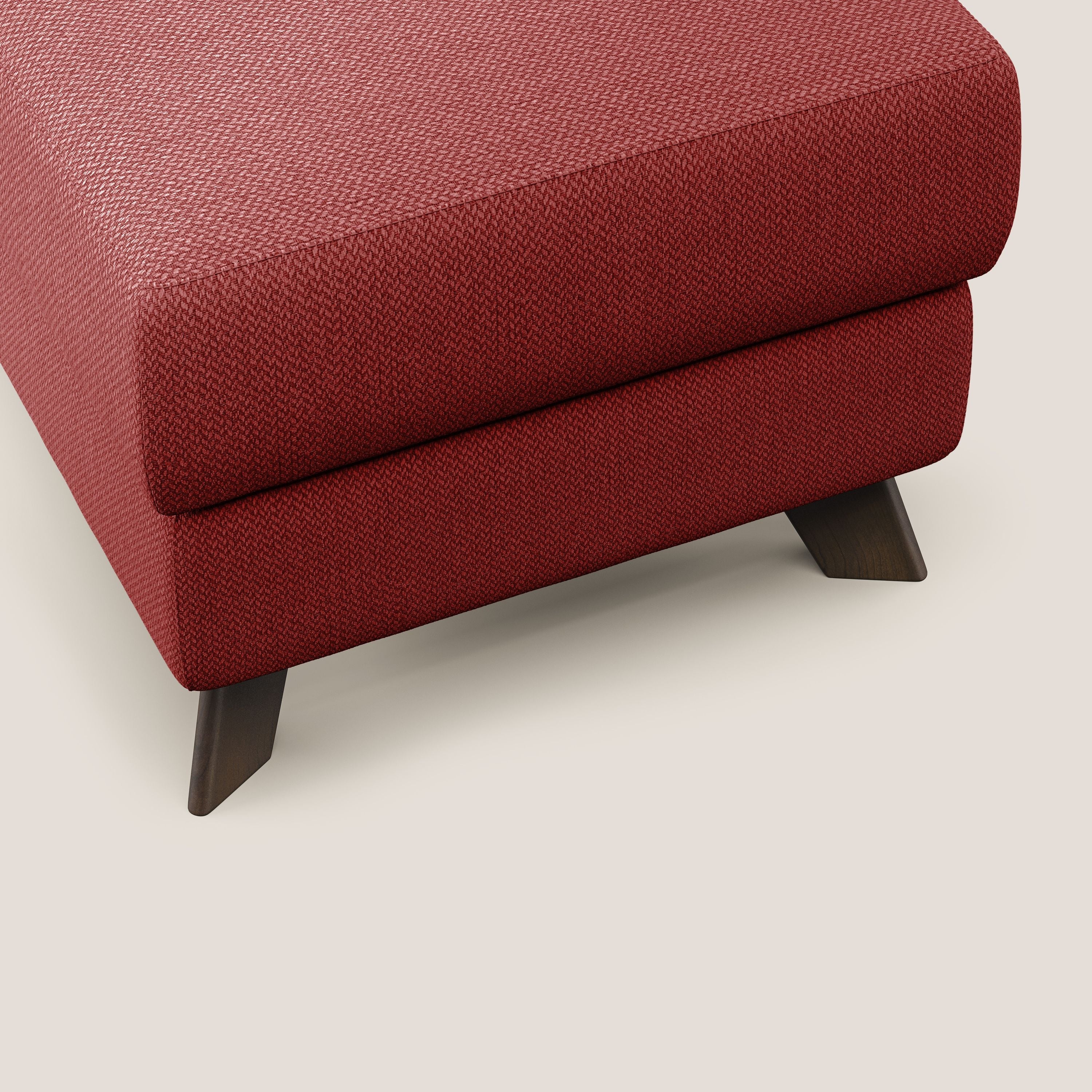 Moon Pouf contenitore e piedini alti in tessuto smacchiabile con acqua T05 rosso - divani.store