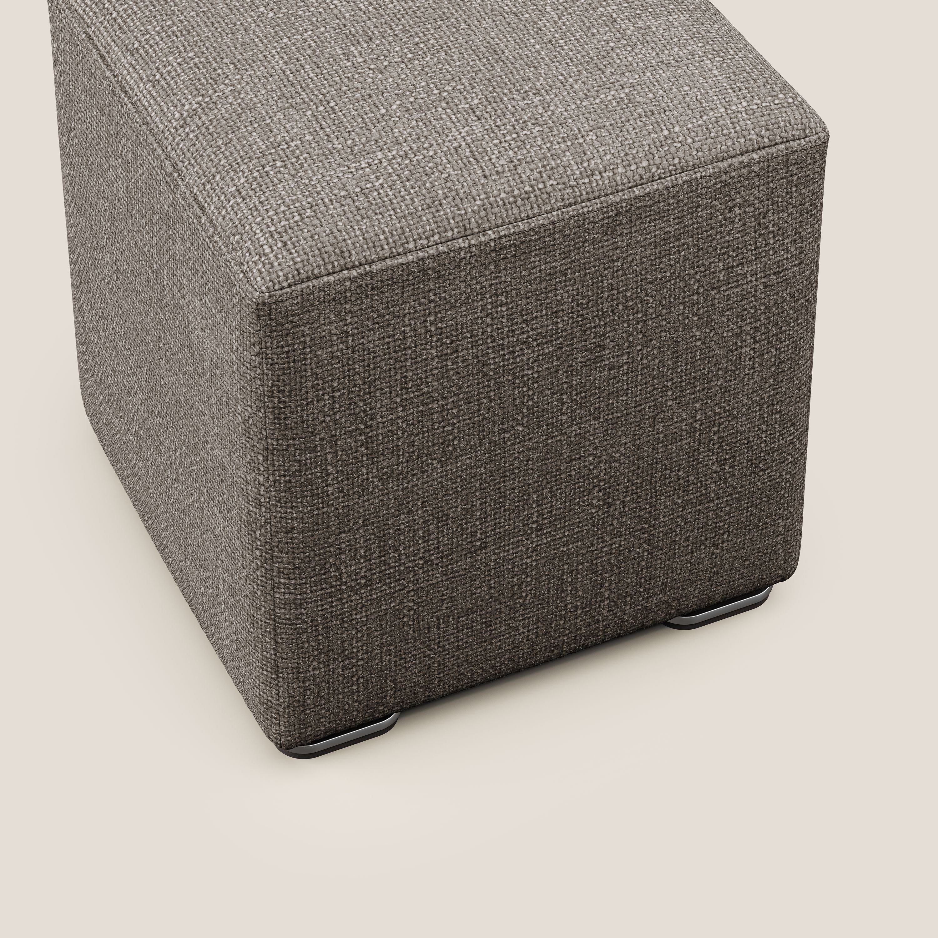 Cube pouf in morbido tessuto impermeabile ad intreccio melangiato T06 marrone - divani.store