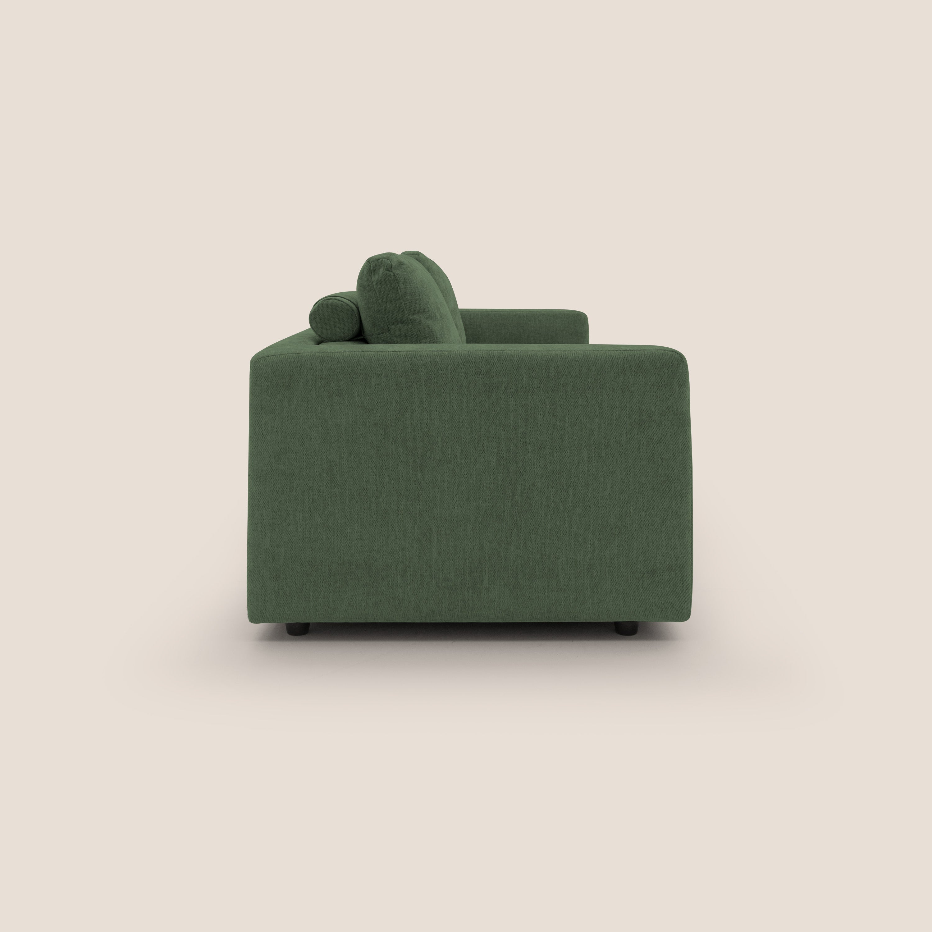 Freia Divano letto minimal materasso h15 cm con morbidi schienali in tessuto impermeabile T14 verde - divani.store