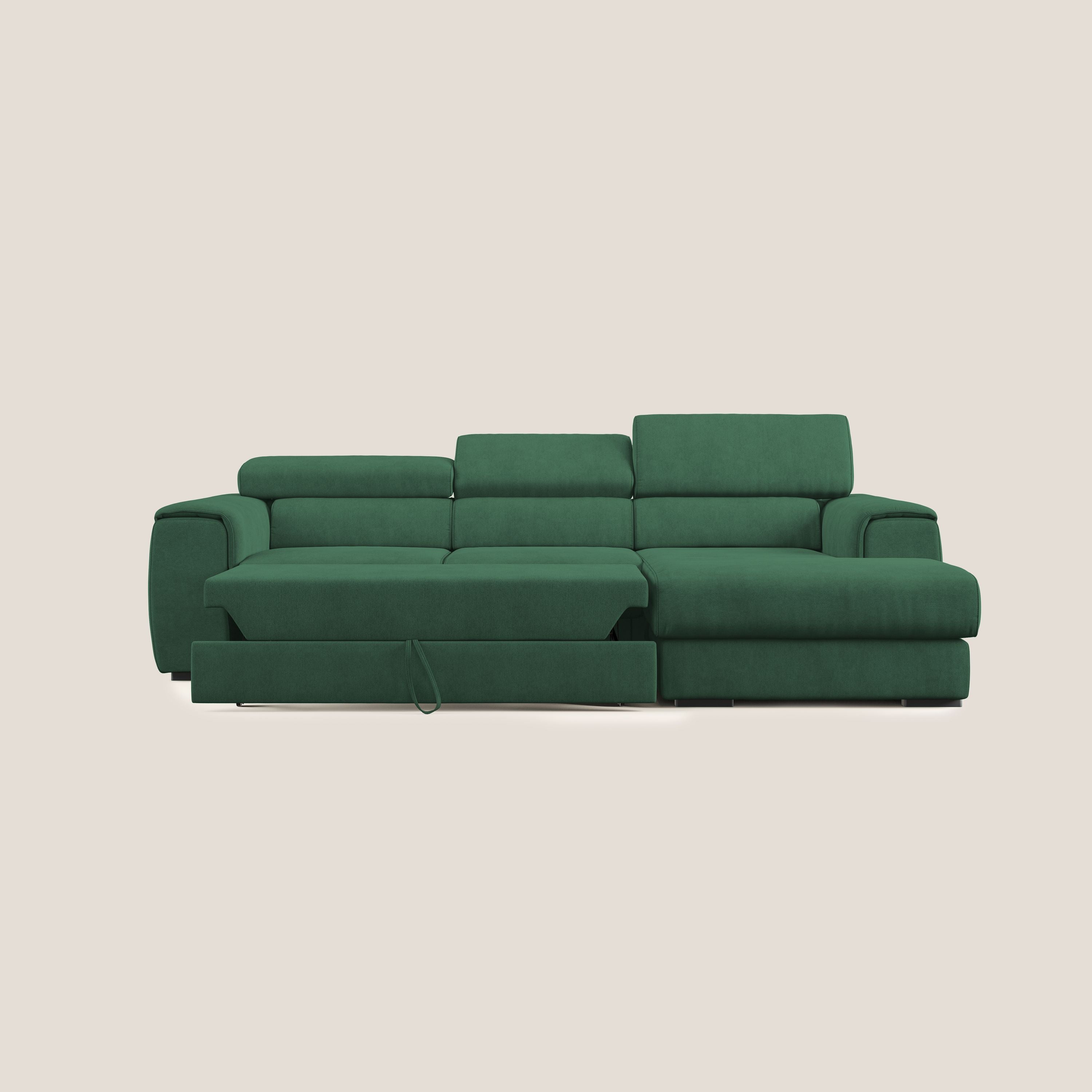 Zeno Divano angolare con pouf estraibile poggiapiedi in tessuto morbido impermeabile T02 verde - divani.store