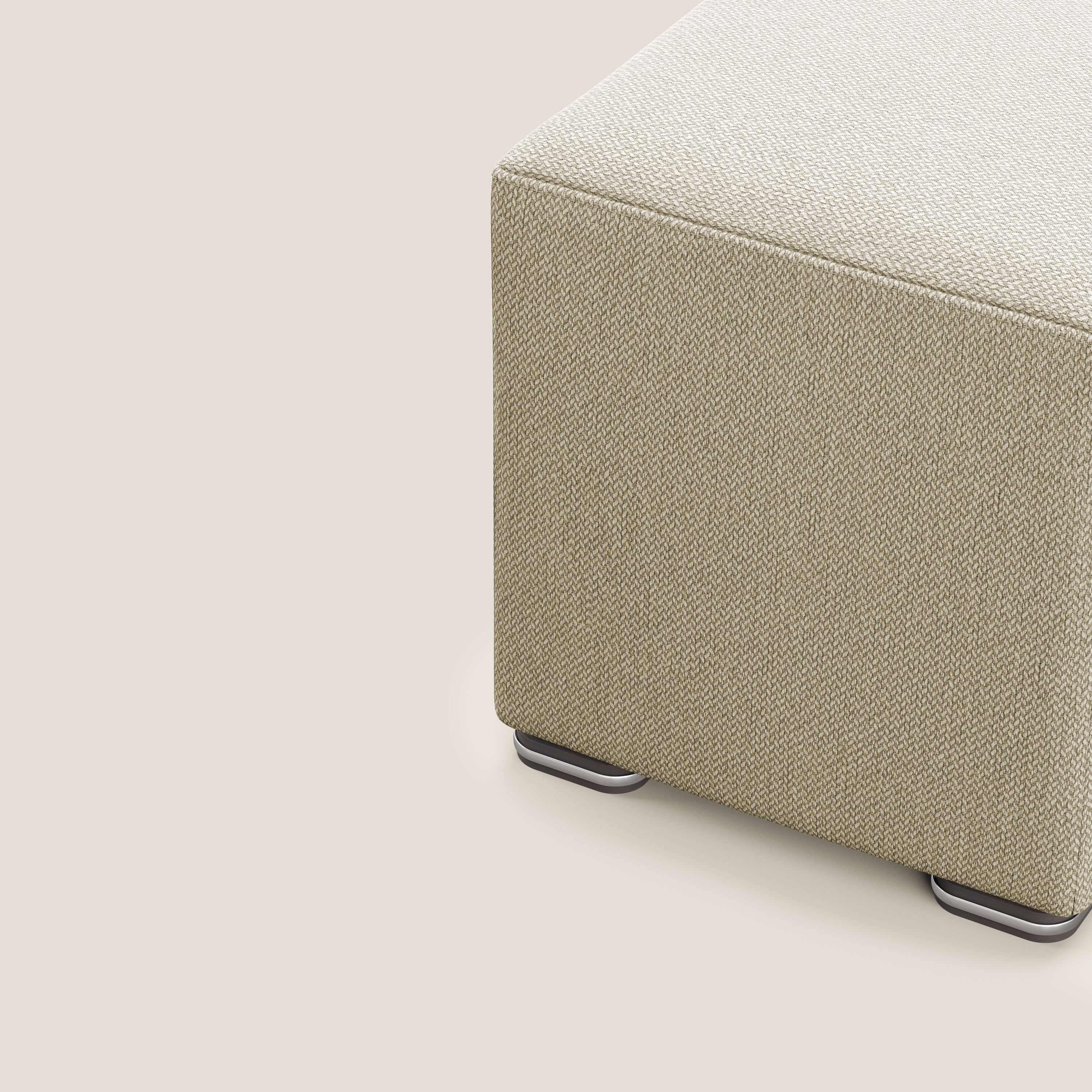 Cube pouf in tessuto morbido smacchiabile T05 cammello - divani.store
