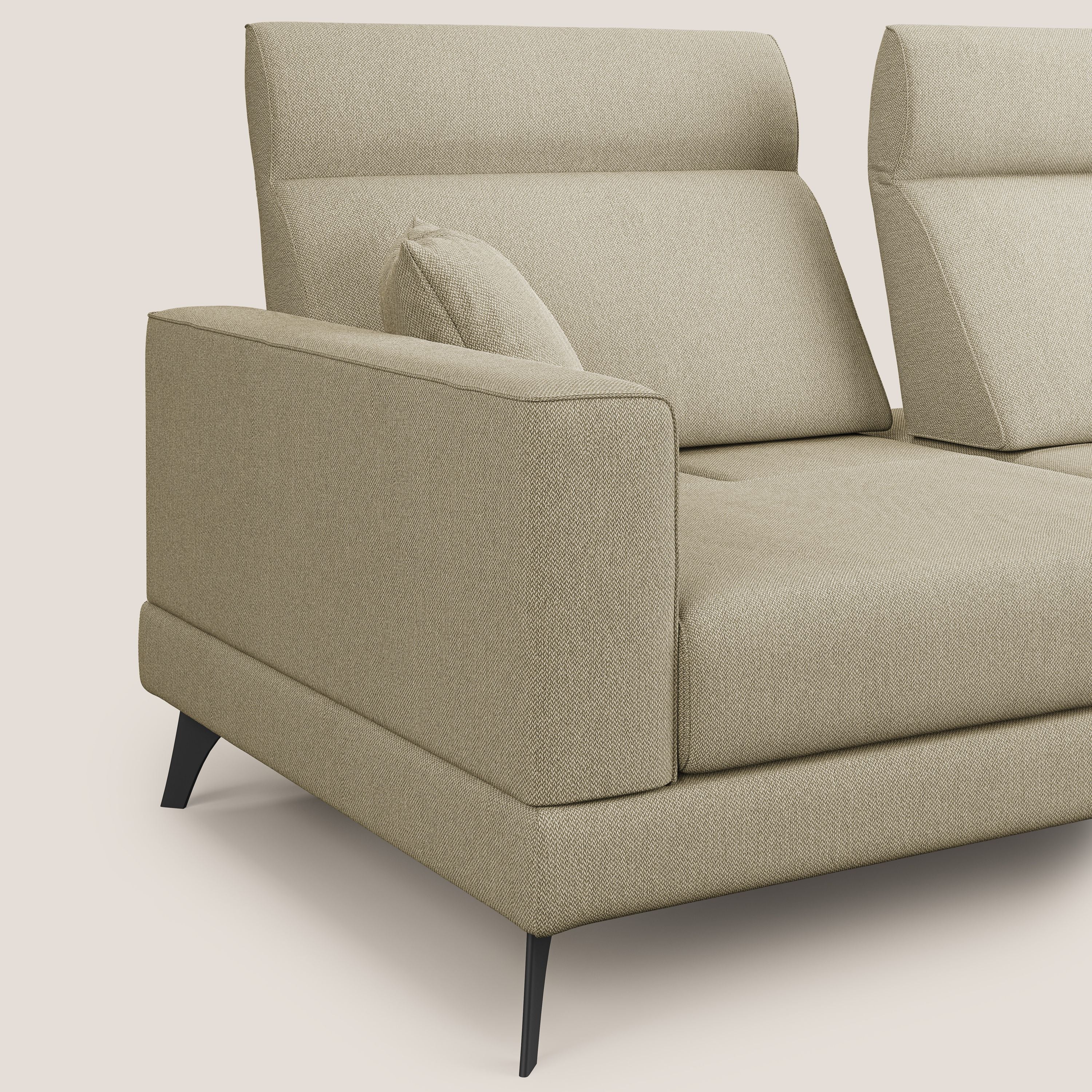 Slide Divano con schienali traslanti e poggiatesta in tessuto smacchiabile T05 cammello - divani.store