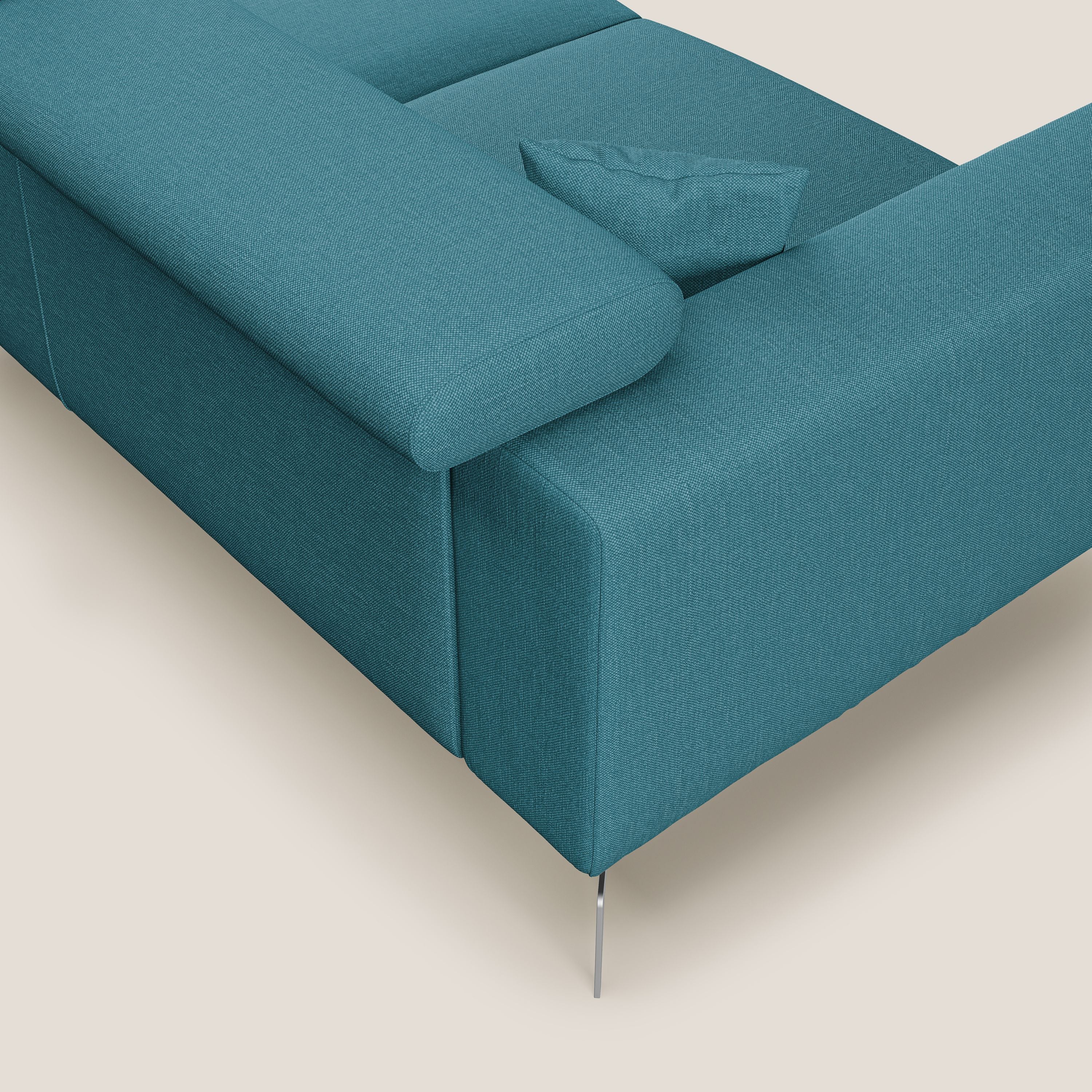 Blade Divano moderno angolare con poggiatesta reclinabili in tessuto impermeabile simil-cotone T13 azzurro - divani.store