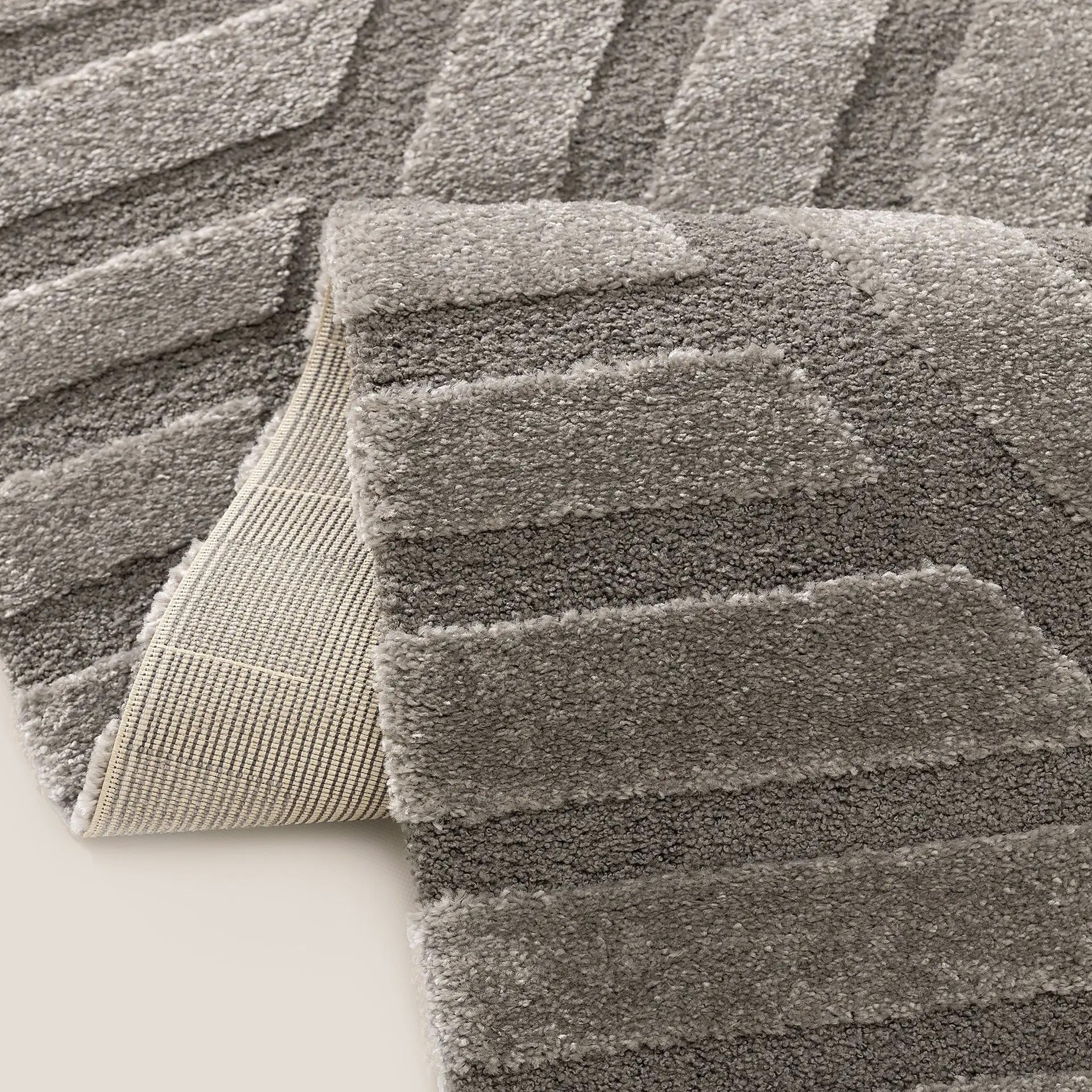 Zefira tappeto con motivo a rilievo grigio impermeabile - divani.store