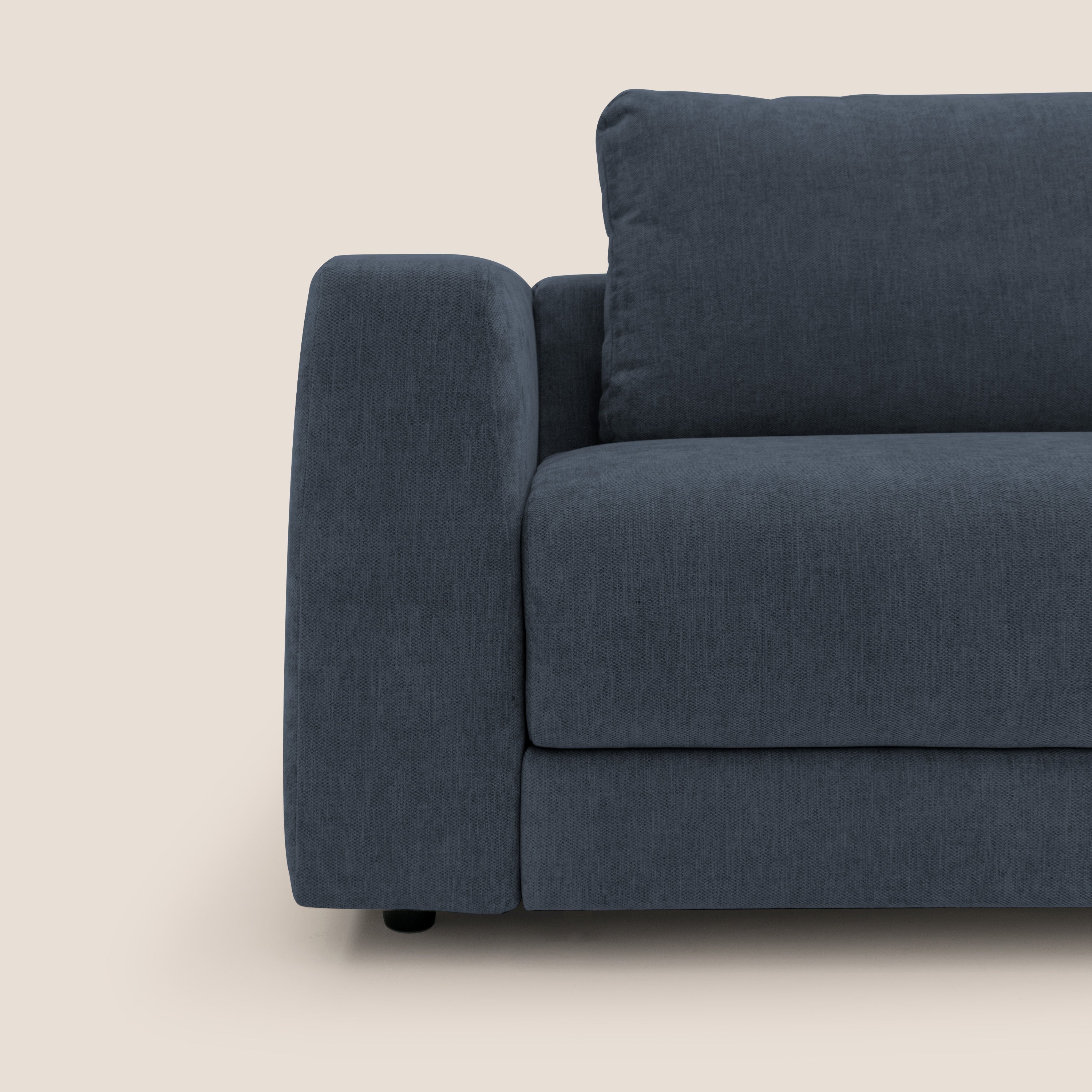 Freia Divano letto minimal materasso h15 cm con morbidi schienali in tessuto impermeabile T14 blu - divani.store