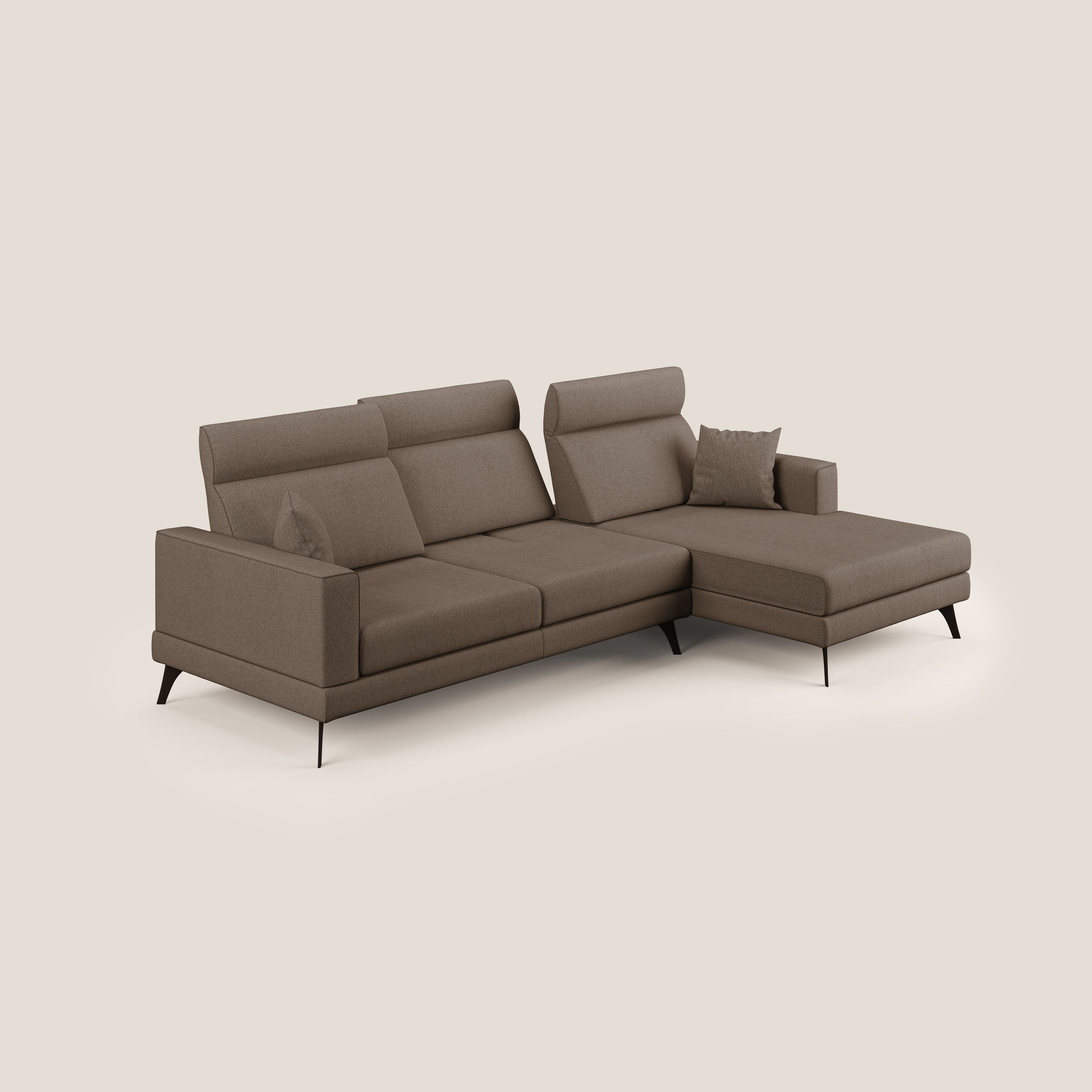Slide Divano angolare con schienali traslanti e poggiatesta regolabili in tessuto smacchiabile T05 marrone - divani.store