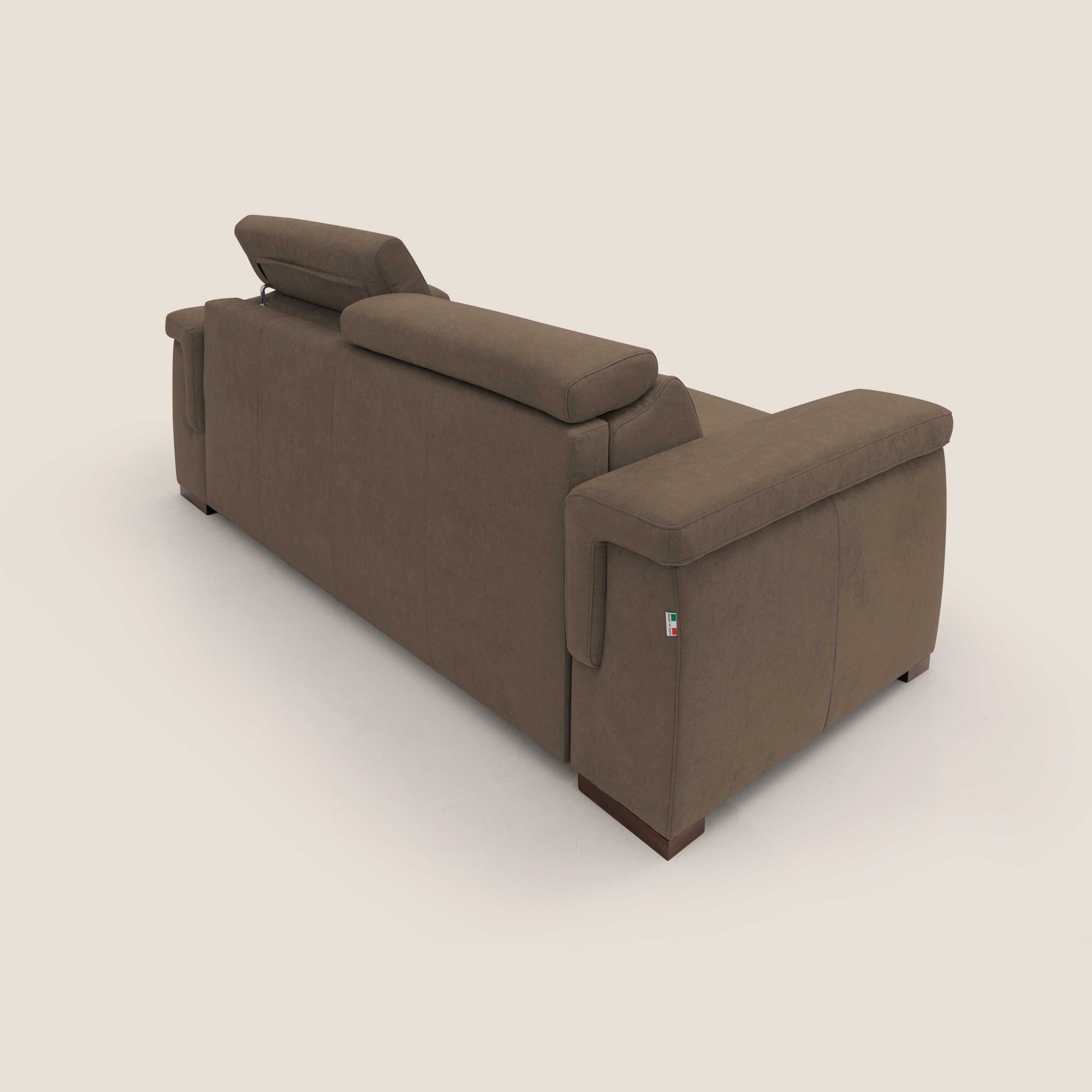 Giunone divano letto con materasso alto 18 cm e poggiatesta reclinabili in tessuto impermeabile T02 marrone - divani.store