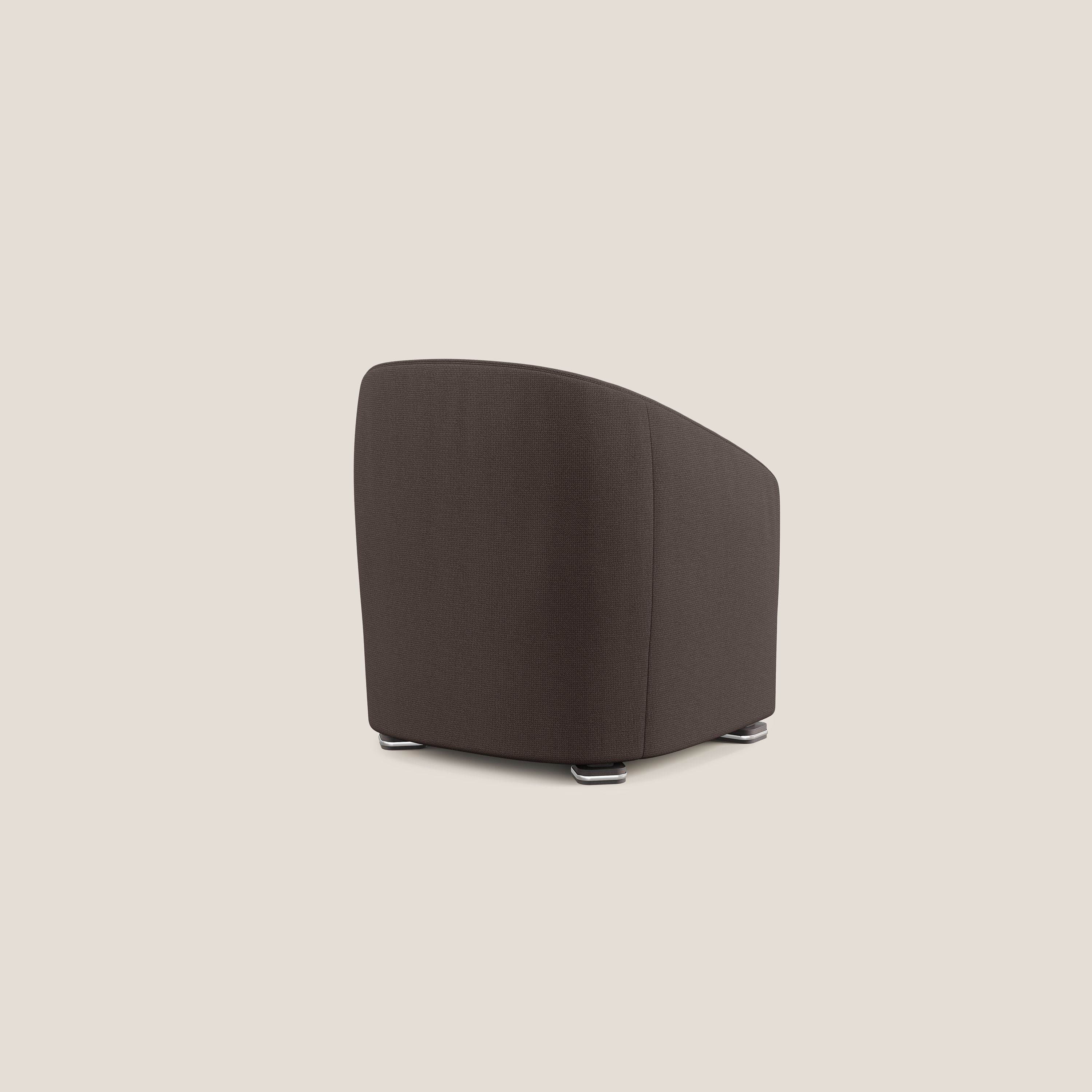 Cloe Poltroncina in tessuto smacchiabile con acqua QuickClean T08 marrone - divani.store