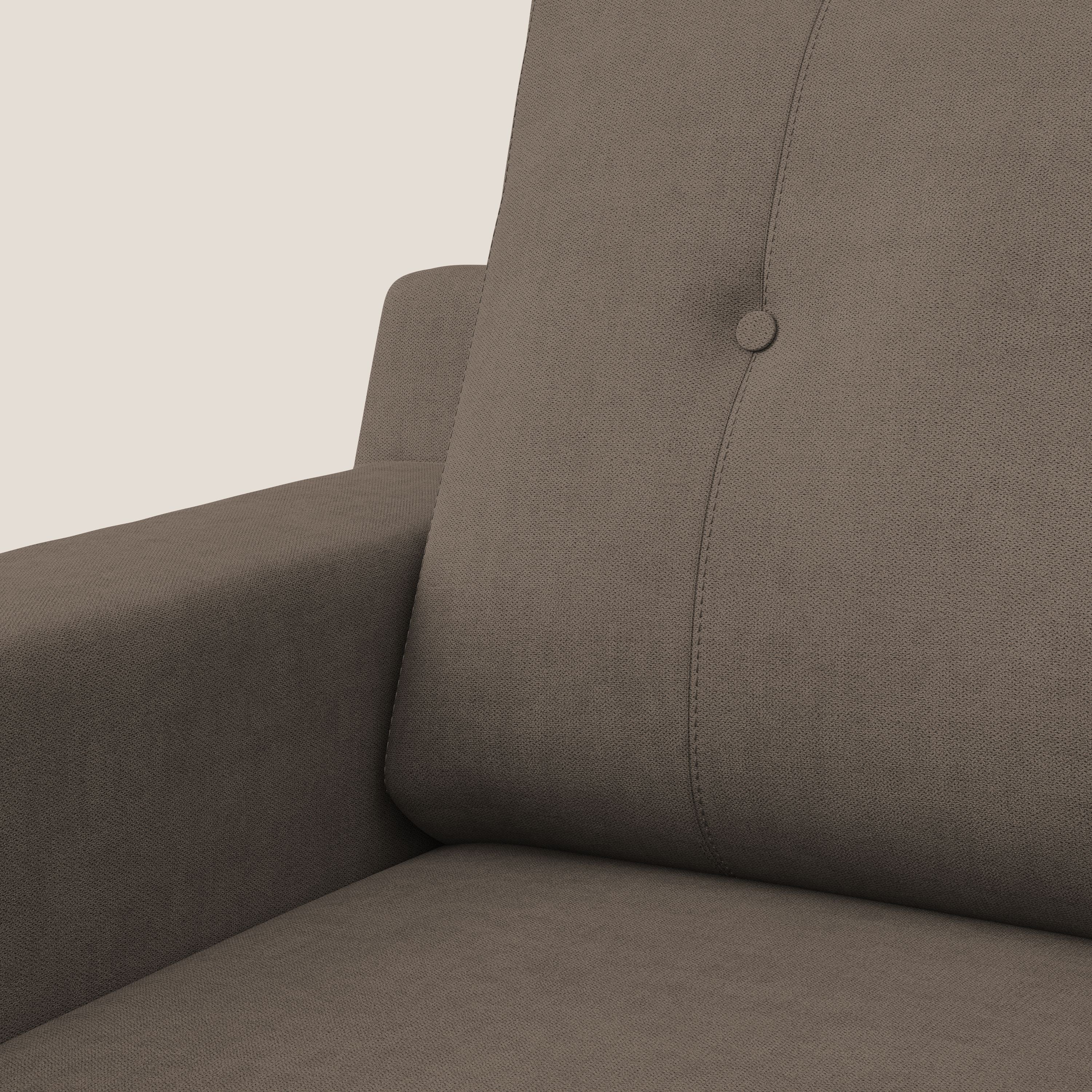 Danish poltroncina in tessuto morbido impermeabile T02 marrone - divani.store