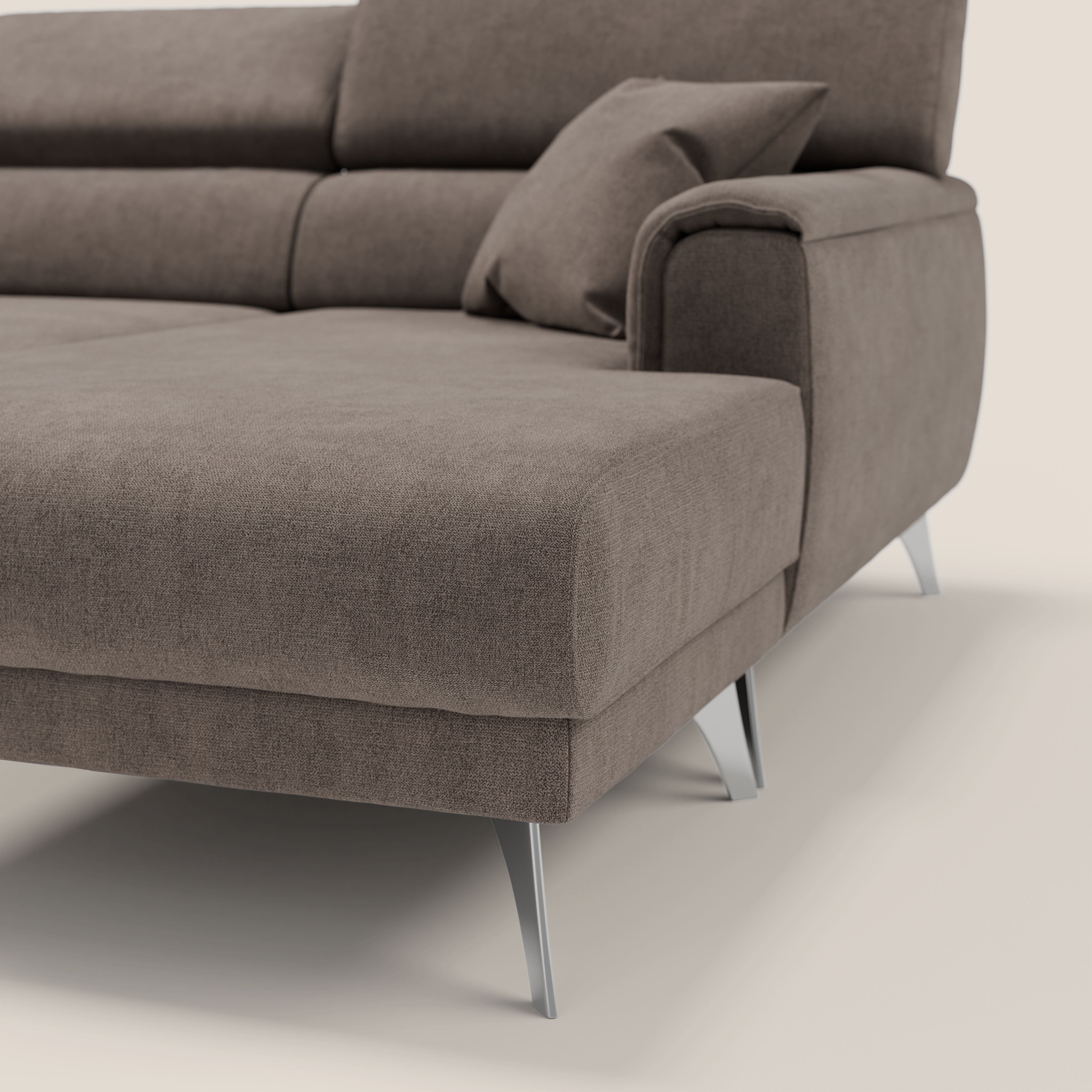 Caravaggio Divano angolare con sedute scorrevoli in tessuto morbido impermeabile T02 marrone - divani.store