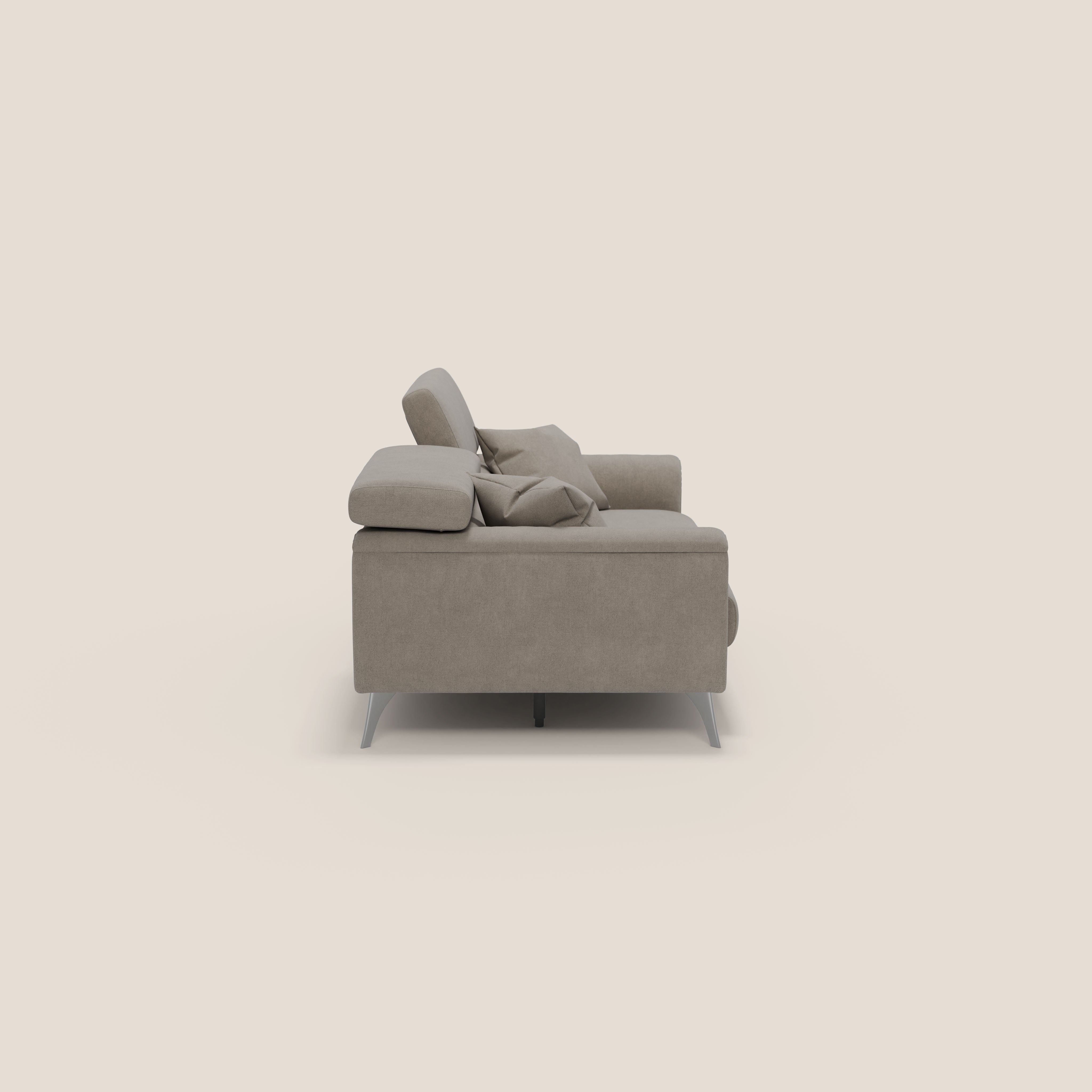 Caravaggio divano con sedute allungabili e poggiatesta reclinabili in tessuto impermeabile T02 beige - divani.store