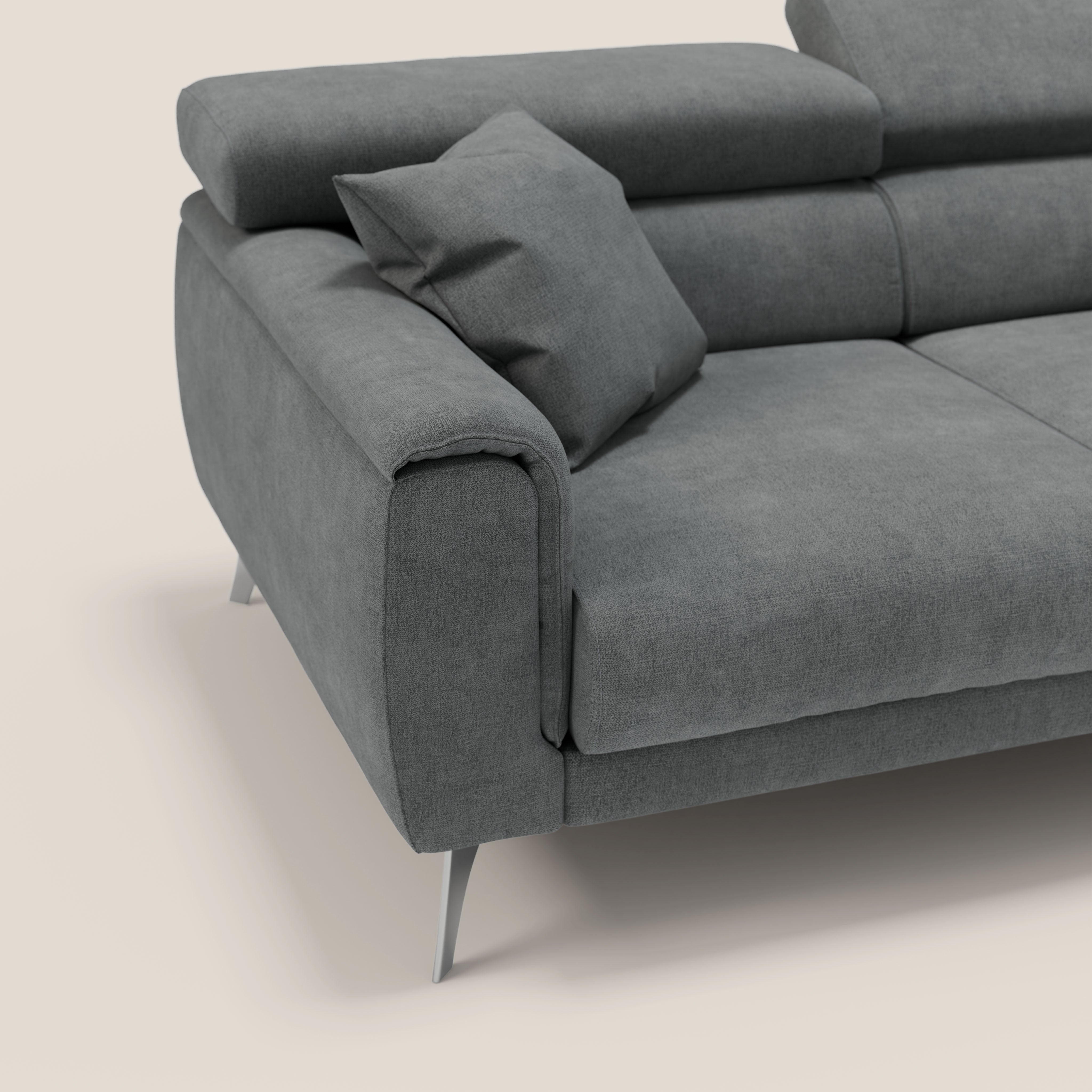 Caravaggio divano con 3 sedute allungabili indipendenti e poggiatesta reclinabili in tessuto impermeabile T02 grigio - divani.store