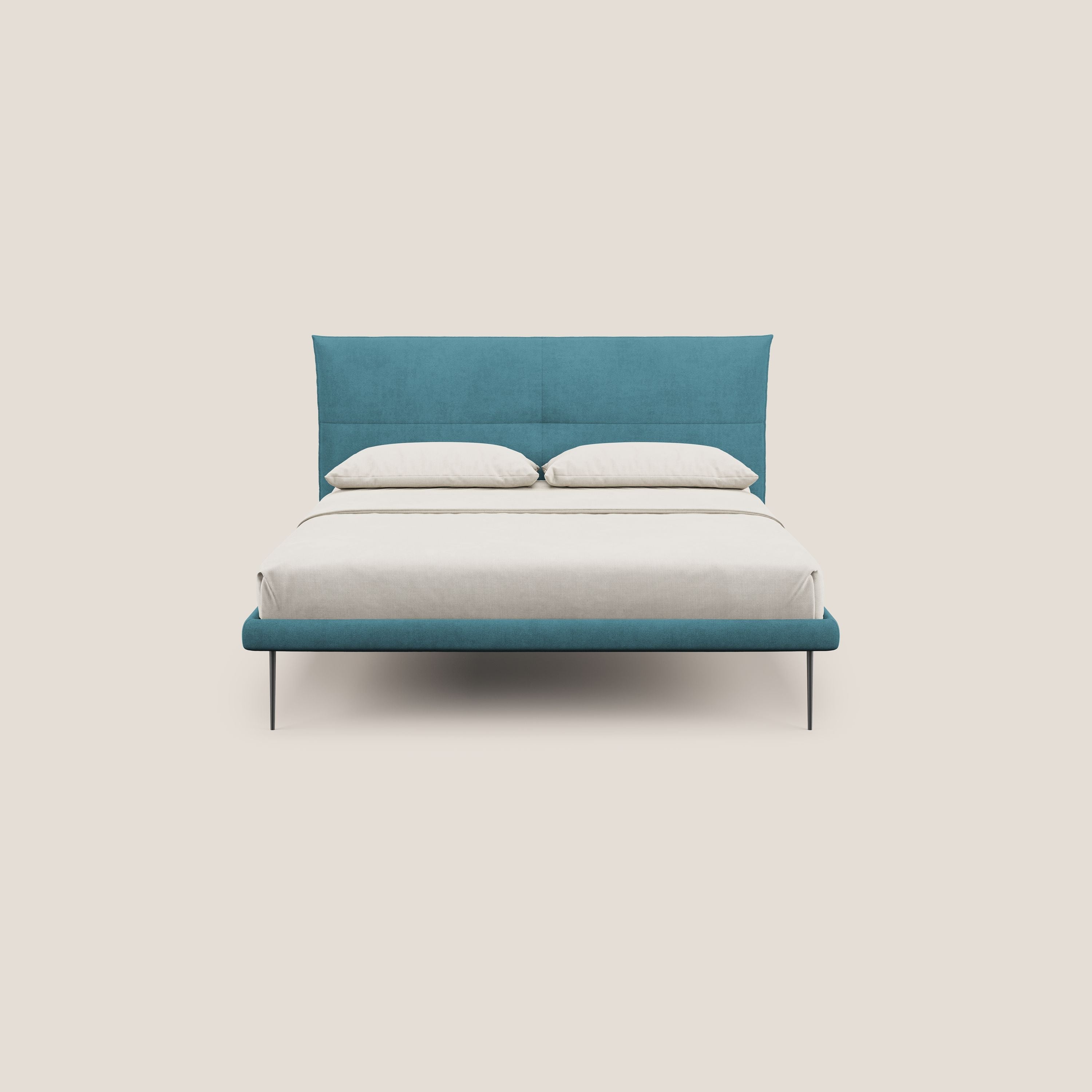 Akiko letto imbottito con piedi alti in metallo in tessuto impermeabile T02 azzurro - divani.store