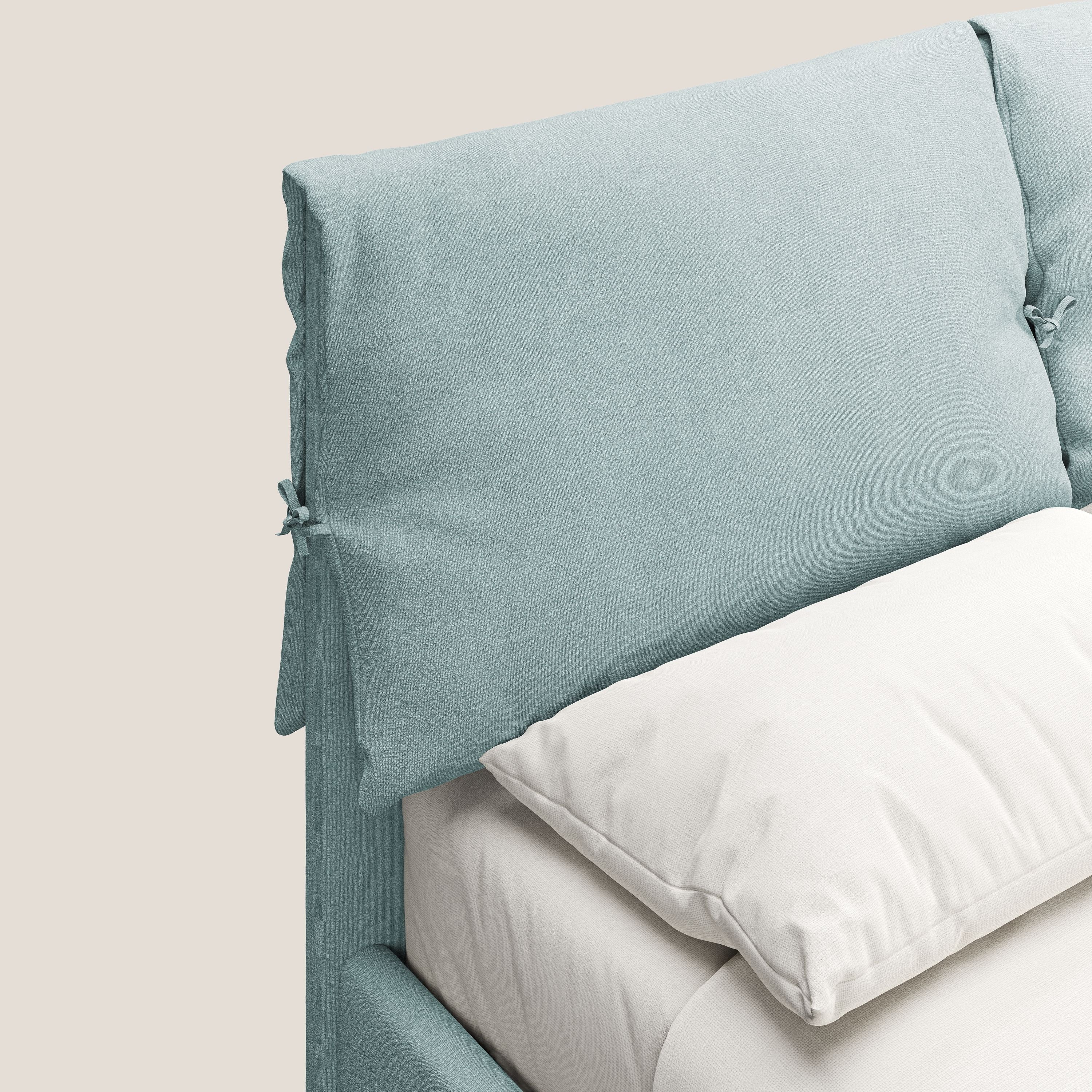Artemisia letto imbottito con piedini alti sfoderabile in tessuto smacchiabile T17 verde acqua - divani.store