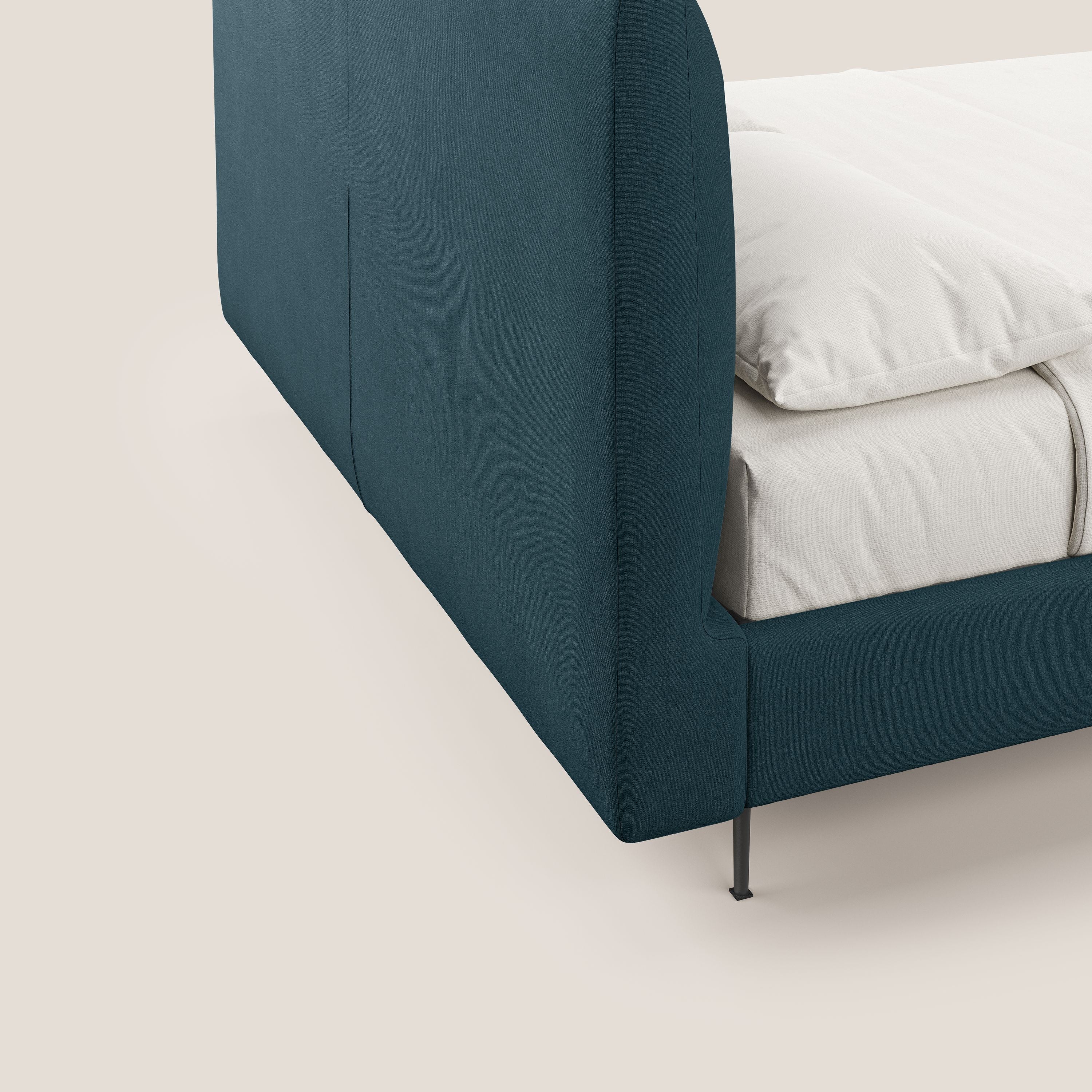 Calliope letto imbottito piedini alti completamente sfoderabile in tessuto smacchiabile T17 petrolio - divani.store