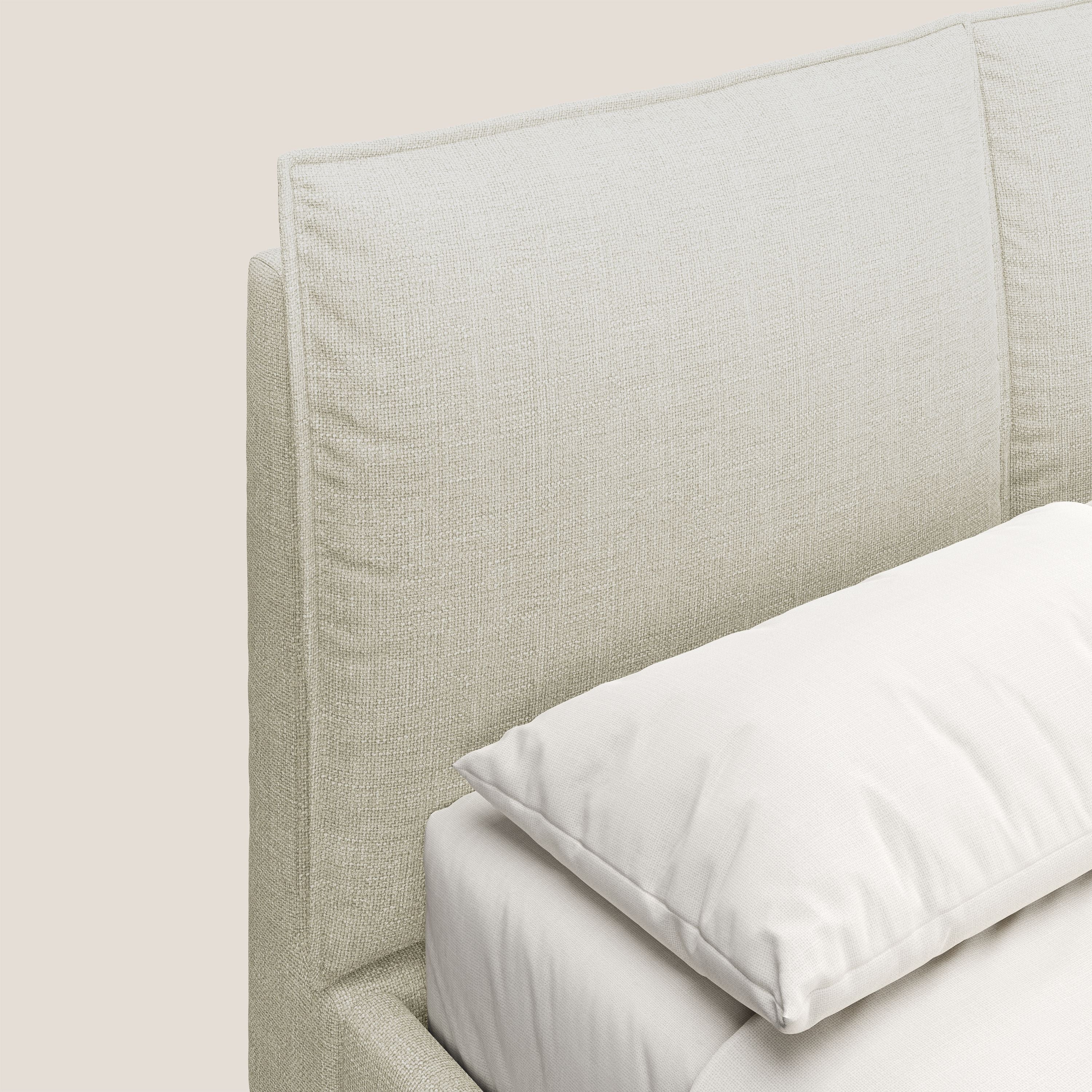 Cloe letto imbottito con piedi in metallo sfoderabile in tessuto fiammato impermeabile T06 panna - divani.store