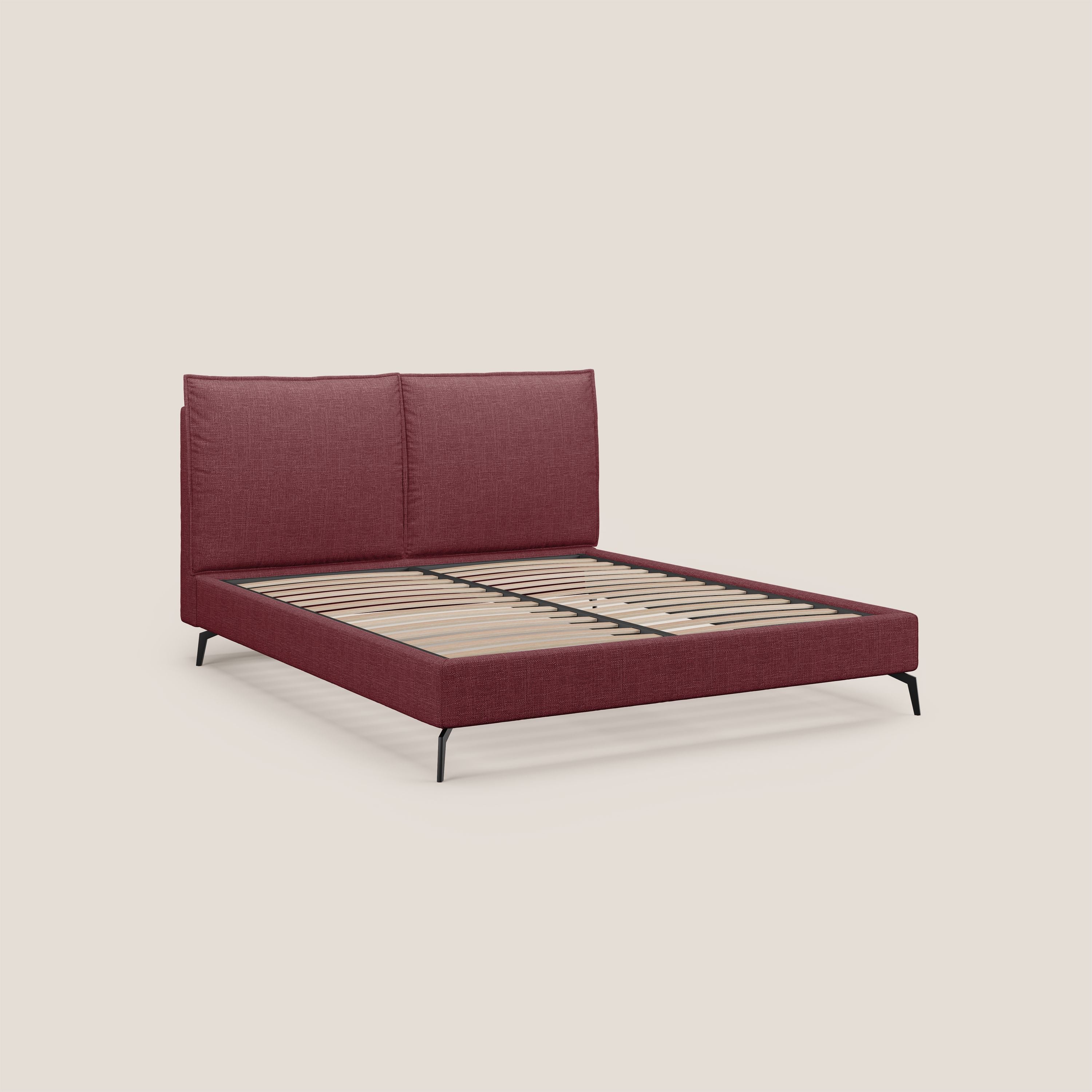 Cloe letto imbottito con piedi in metallo sfoderabile in tessuto fiammato impermeabile T06 rosso - divani.store