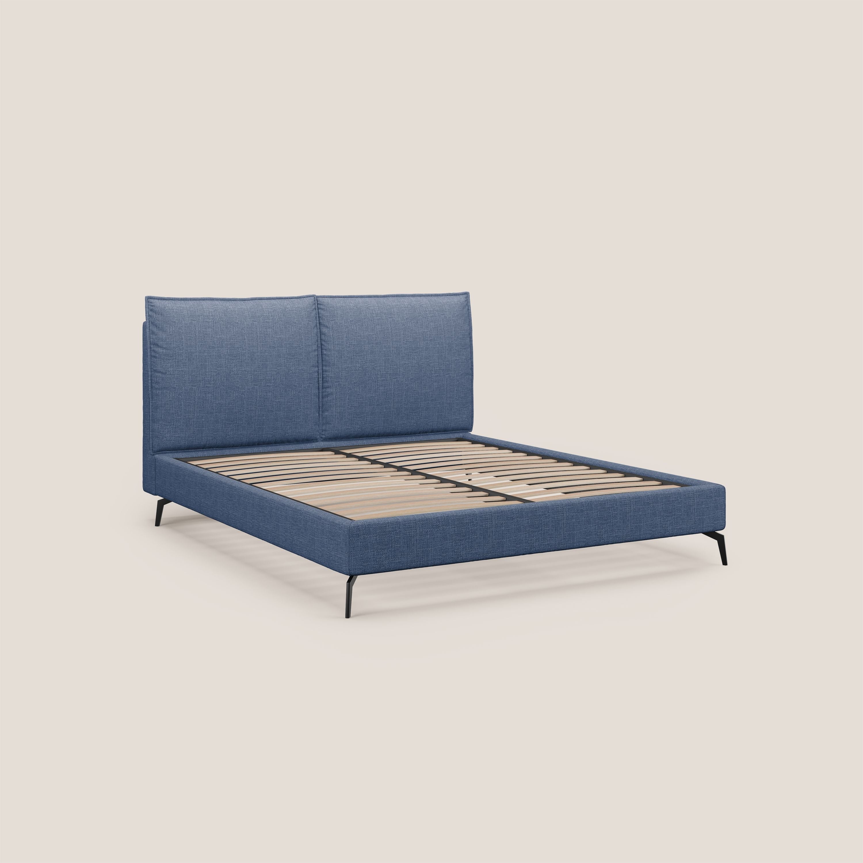 Cloe letto imbottito con piedi in metallo sfoderabile in tessuto fiammato impermeabile T06 blu - divani.store