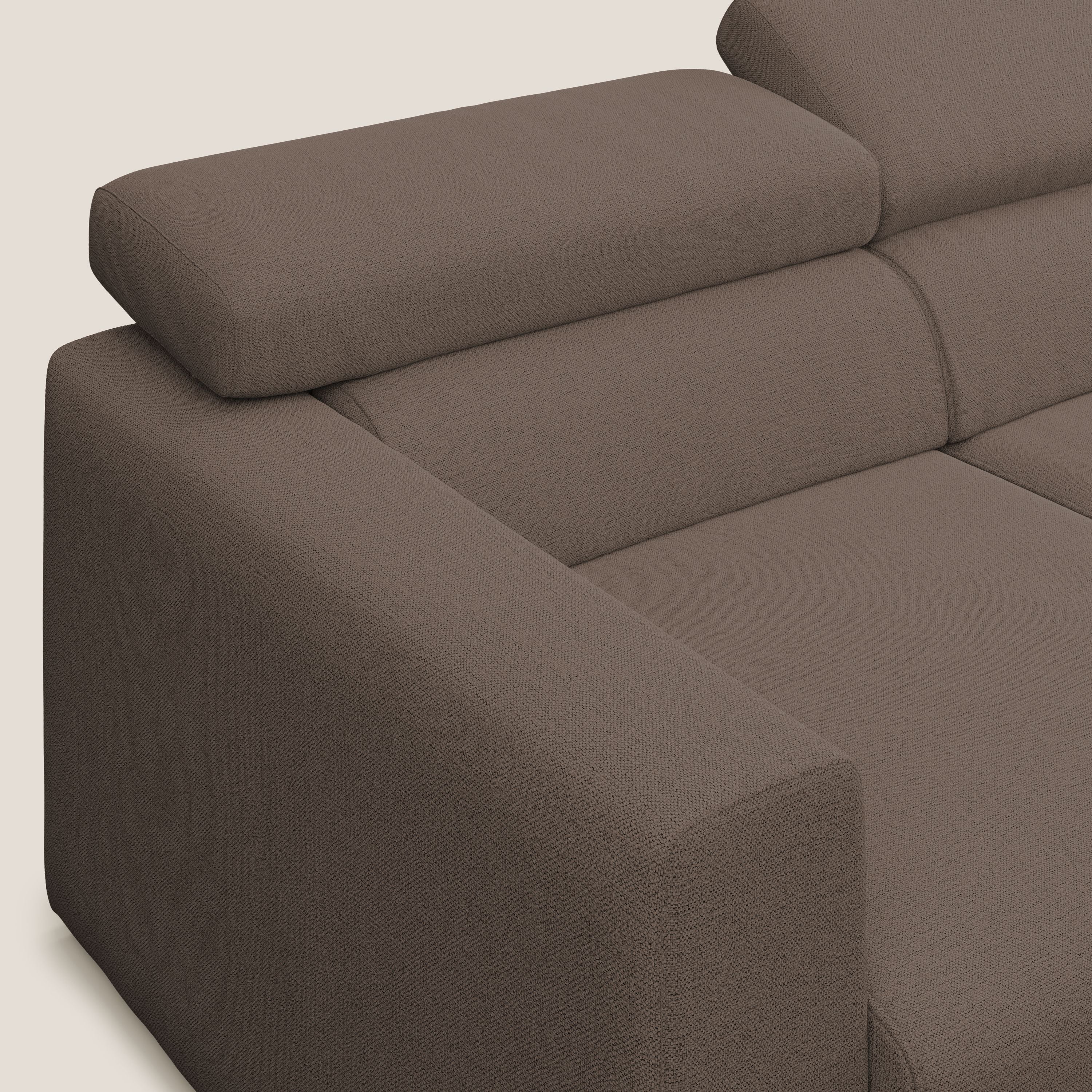 Dylan divano angolare con estraibile a cassettone in tessuto fiammato simil cotone impermeabile T19 marrone - divani.store