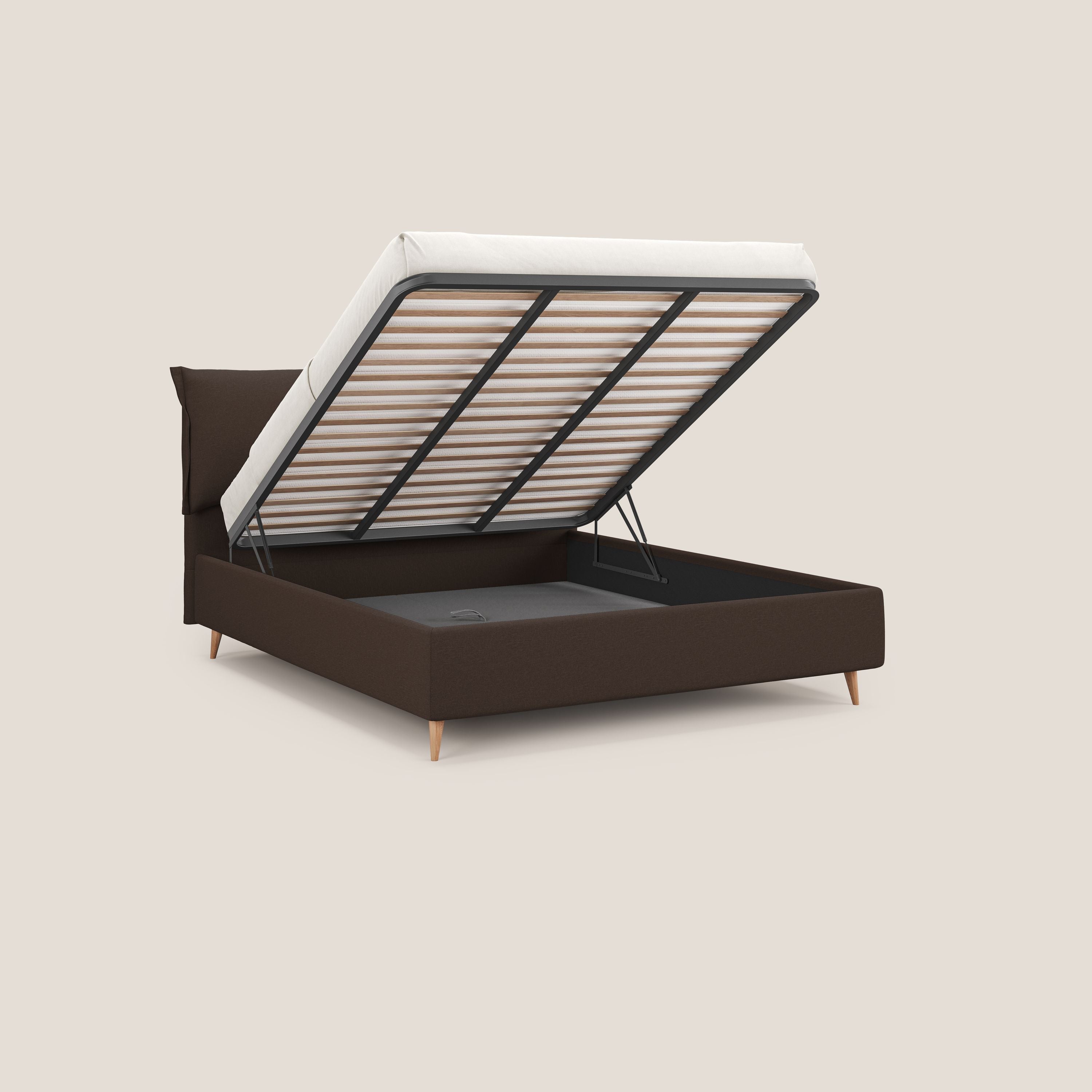 Elettra letto contenitore imbottito e sfoderabile con cuscini testata in tessuto impermeabile T13 marrone - divani.store