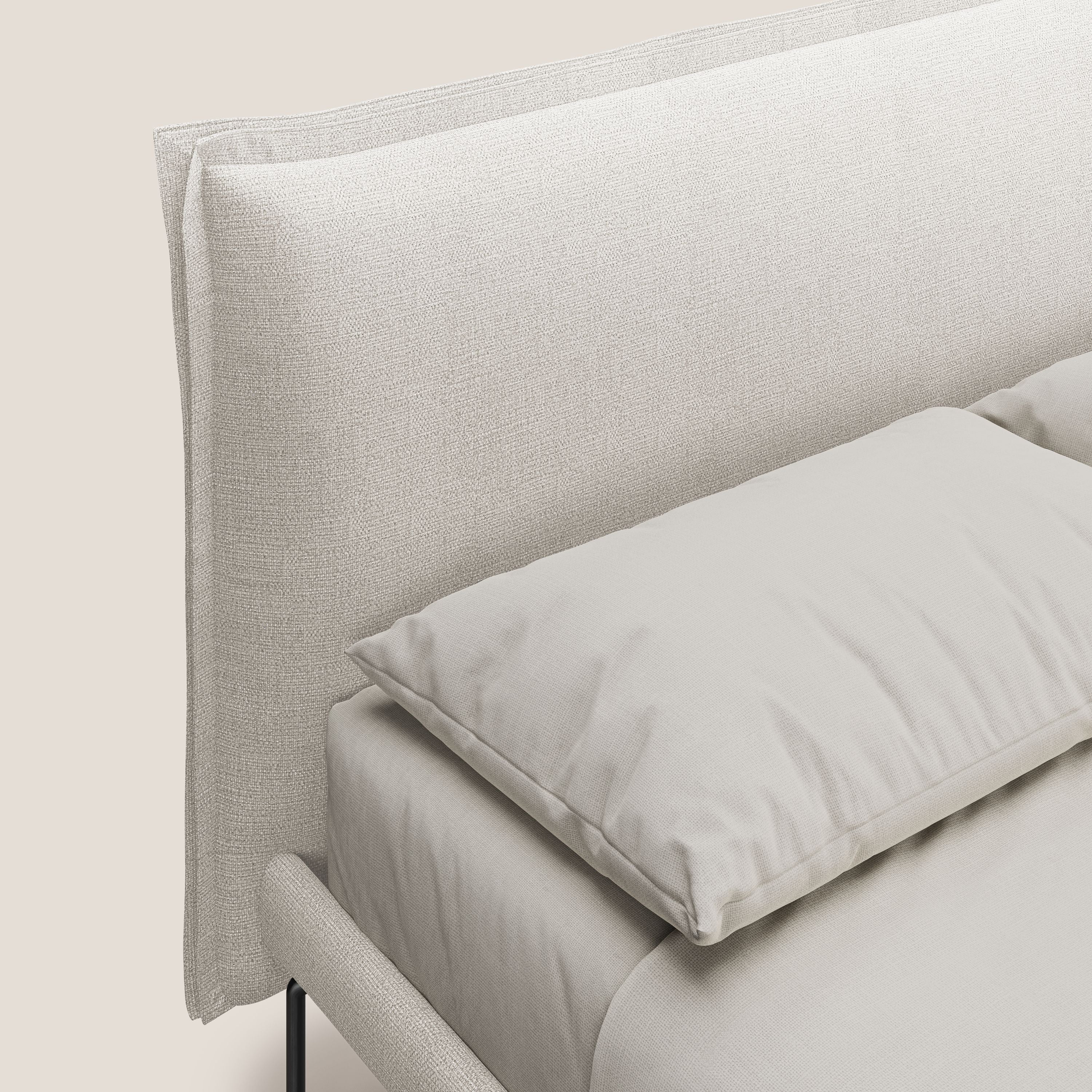 Eric letto imbottito design minimal in morbido tessuto impermeabile T14 panna - divani.store