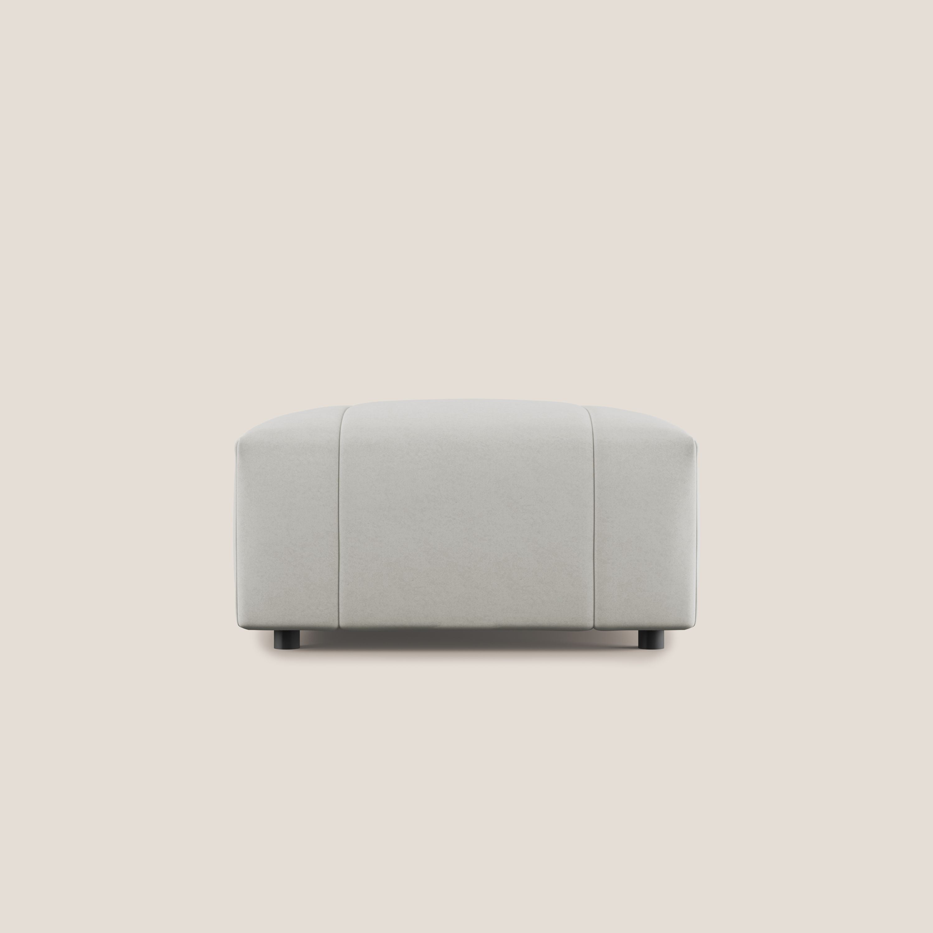 Giotto pouf in morbida microfibra effetto velluto impermeabile idrorepellente T09 panna - divani.store