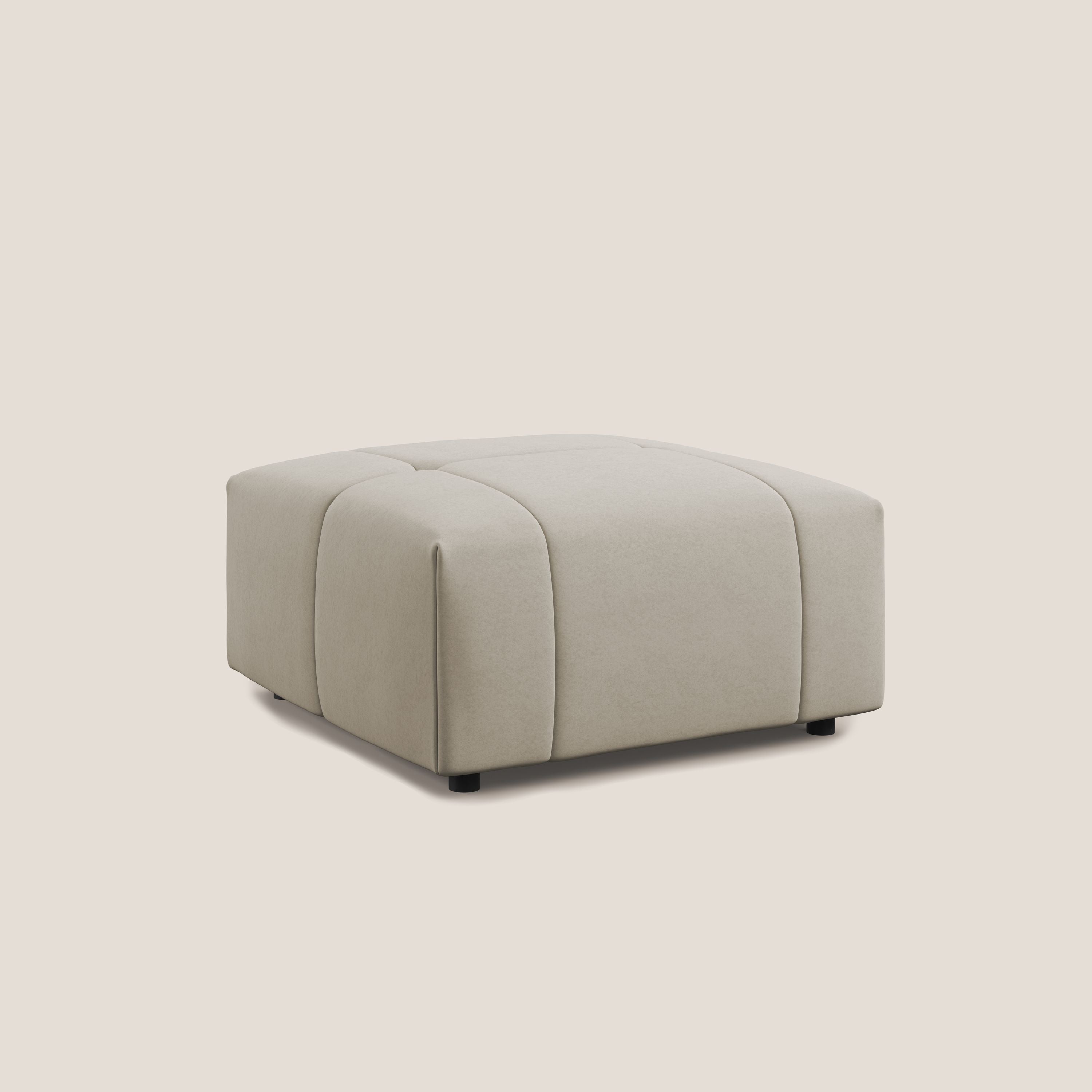 Giotto pouf in morbida microfibra effetto velluto impermeabile idrorepellente T09 beige - divani.store