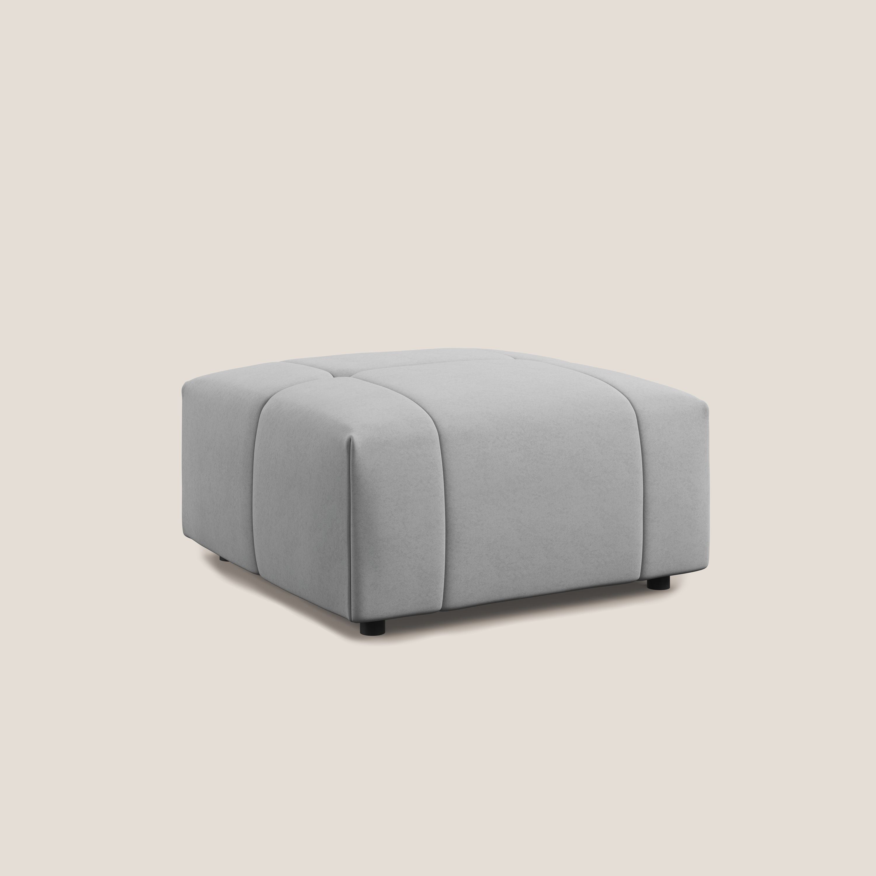 Giotto pouf in morbida microfibra effetto velluto impermeabile idrorepellente T09 grigio chiaro - divani.store