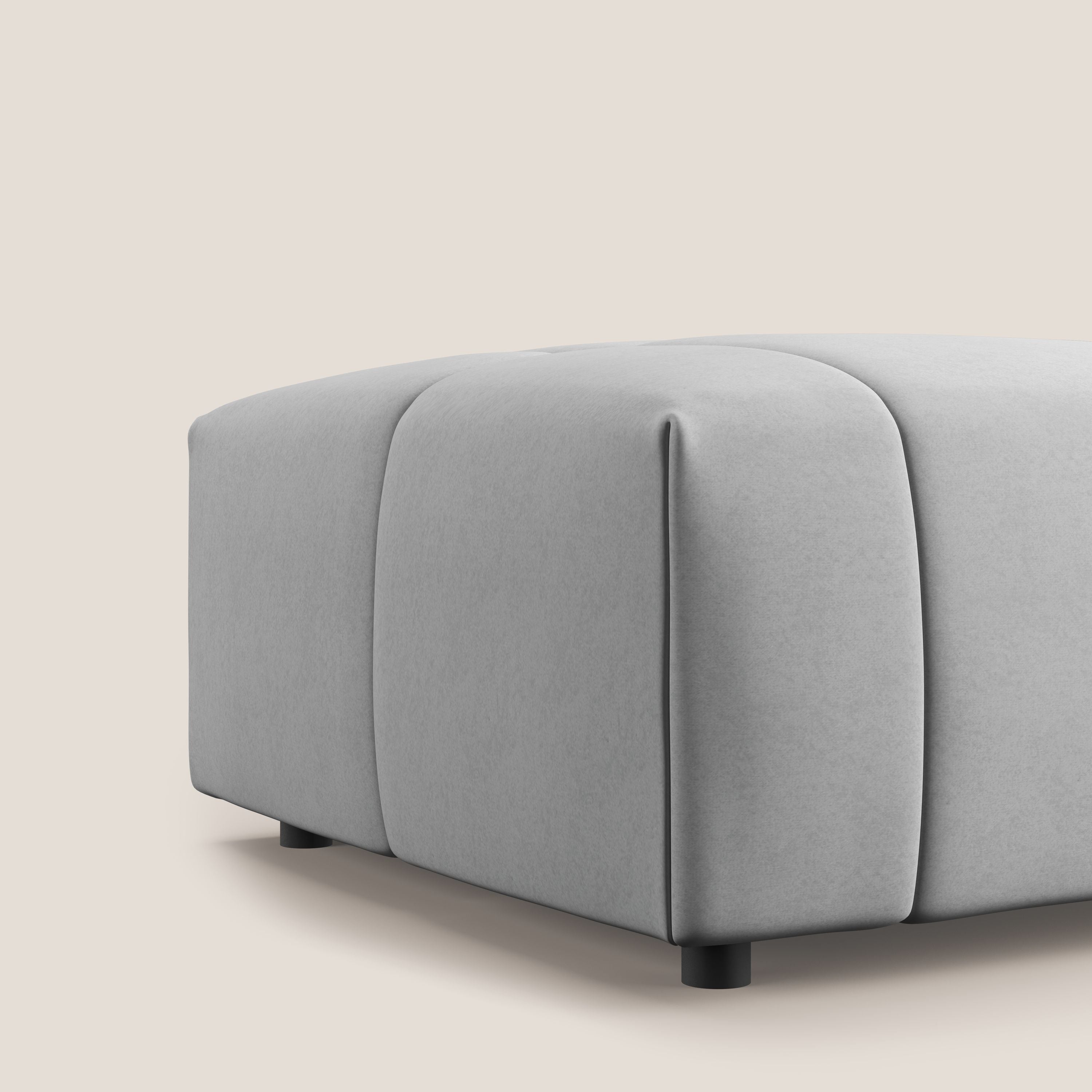 Giotto pouf in morbida microfibra effetto velluto impermeabile idrorepellente T09 grigio chiaro - divani.store