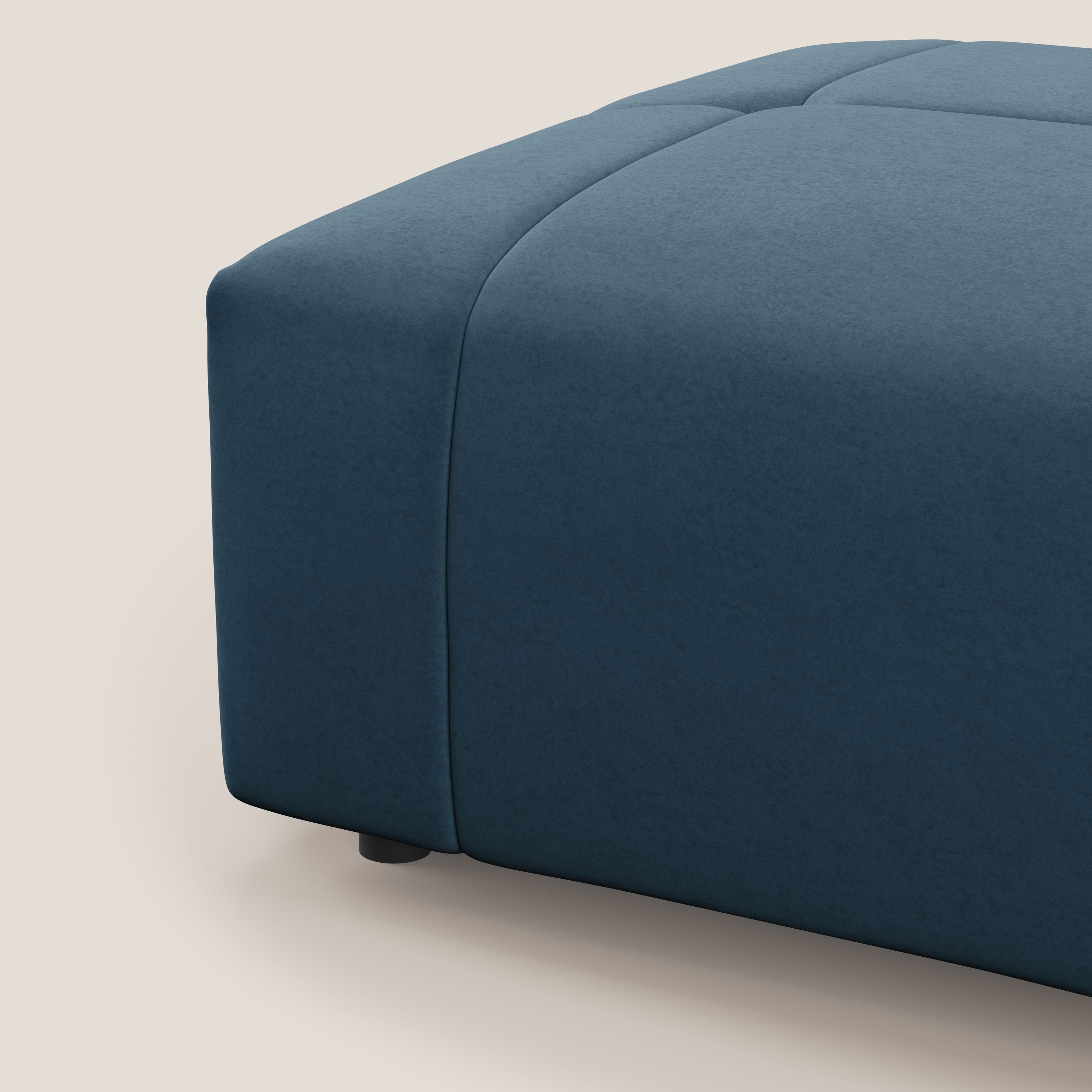 Giotto pouf in morbida microfibra effetto velluto impermeabile idrorepellente T09 blu - divani.store