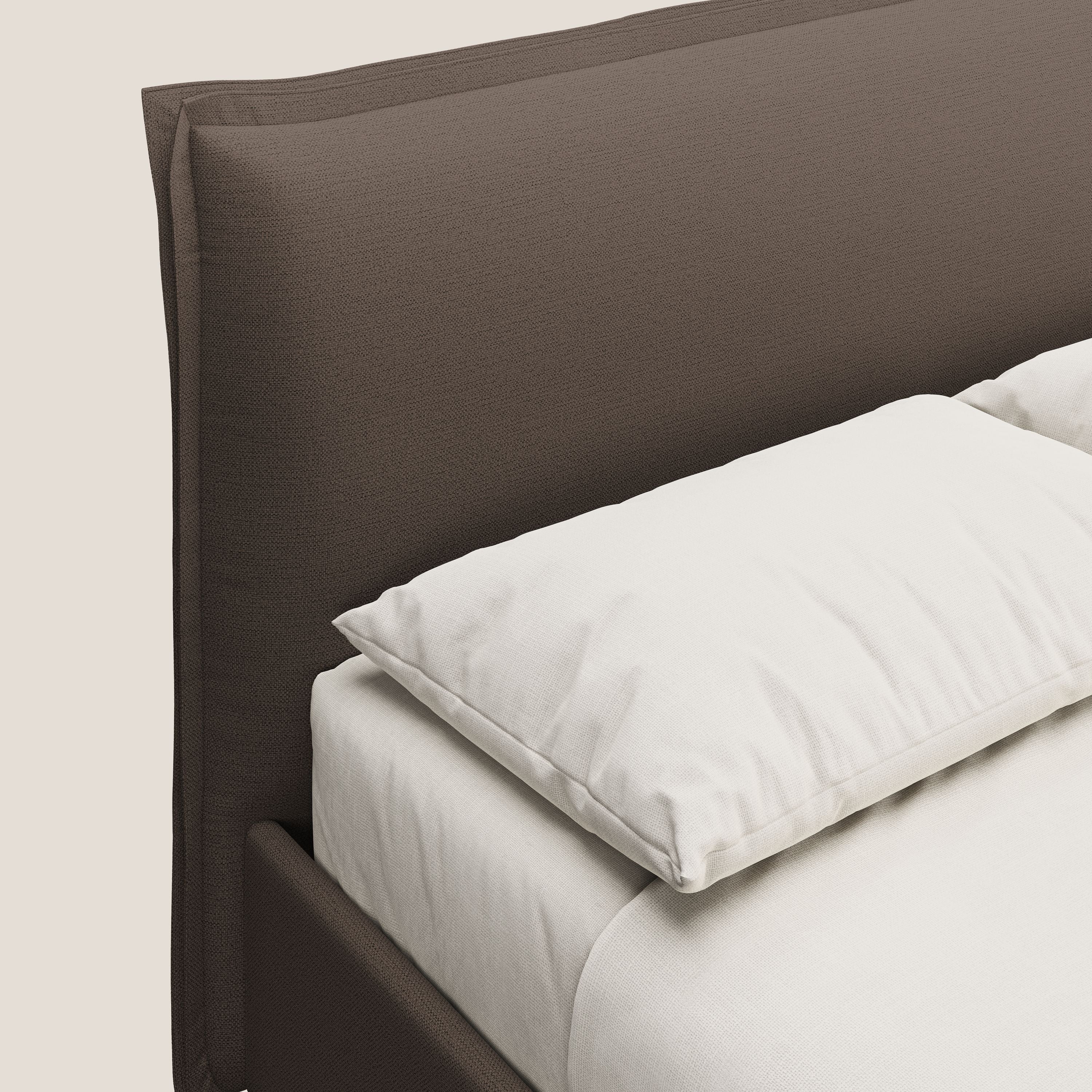 Hans letto contenitore imbottito minimal in tessuto simil cotone impermeabile T19 marrone - divani.store