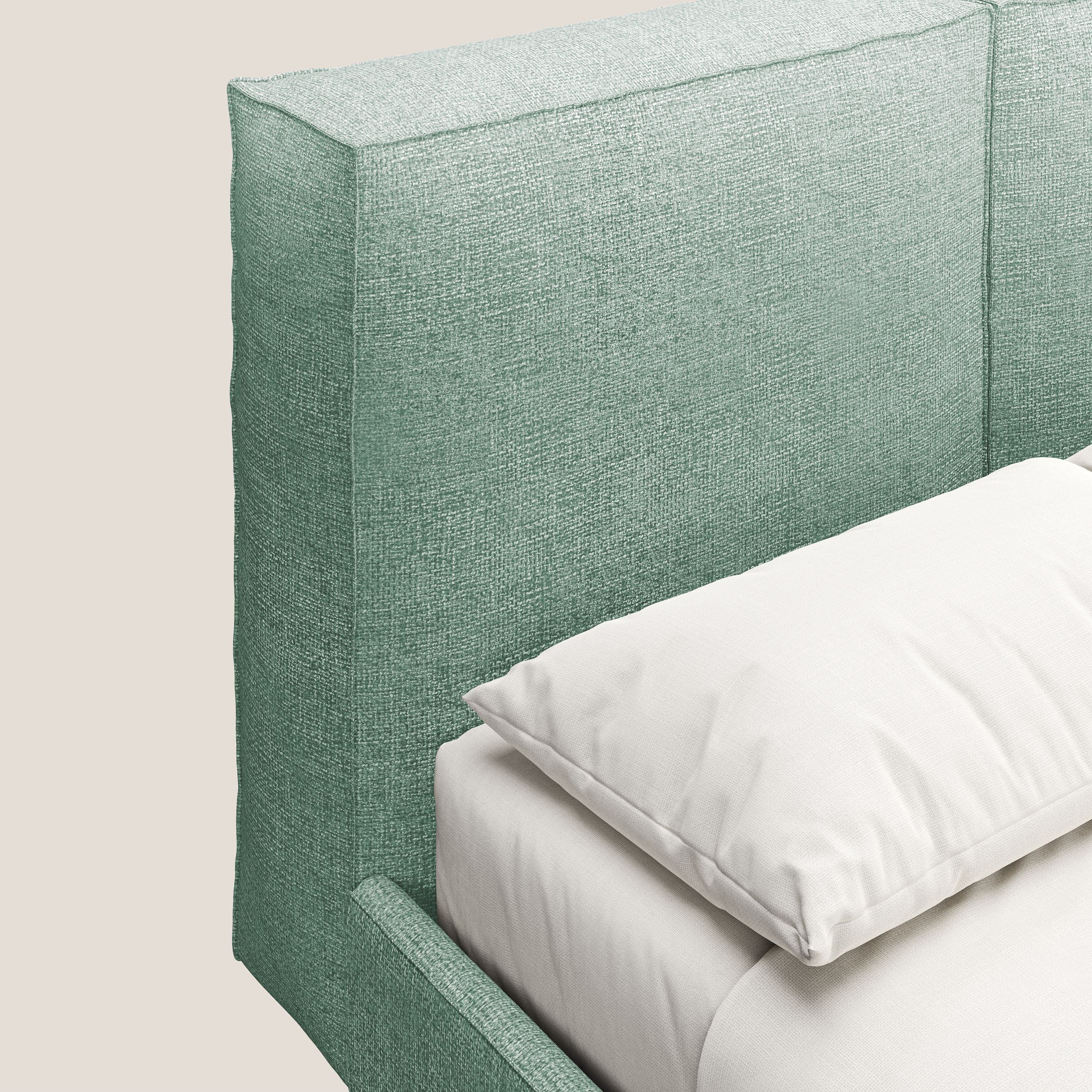 Isotta letto imbottito completamente sfoderabile in morbido tessuti impermeabile T10 verde acqua - divani.store