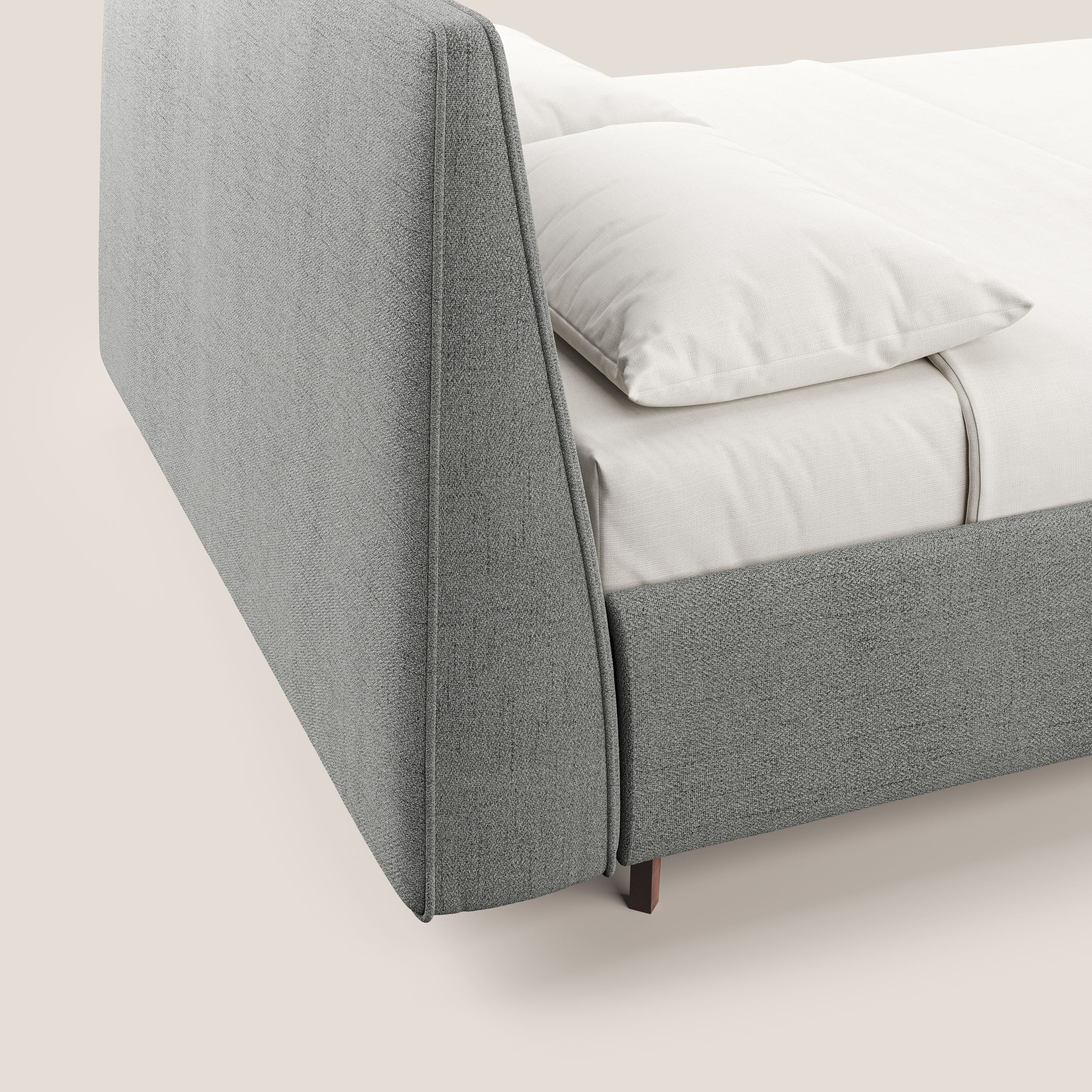 Justin letto imbottito contenitore e sfoderabile in tessuto fiammato impermeabile T03 grigio chiaro - divani.store