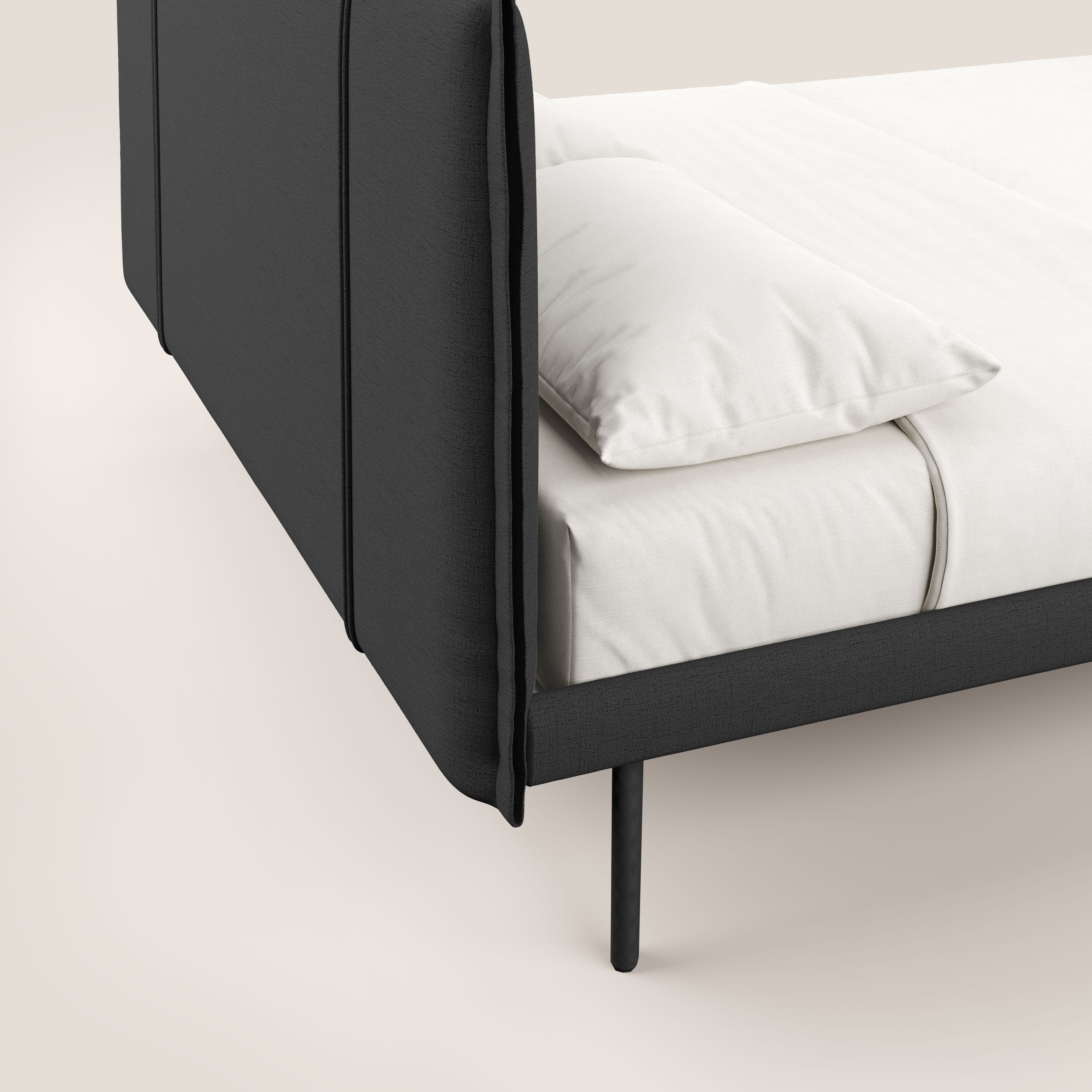 Klaus LETTO moderno con piedi in mogano e tessuto fiammato impermeabile T03 antracite - divani.store