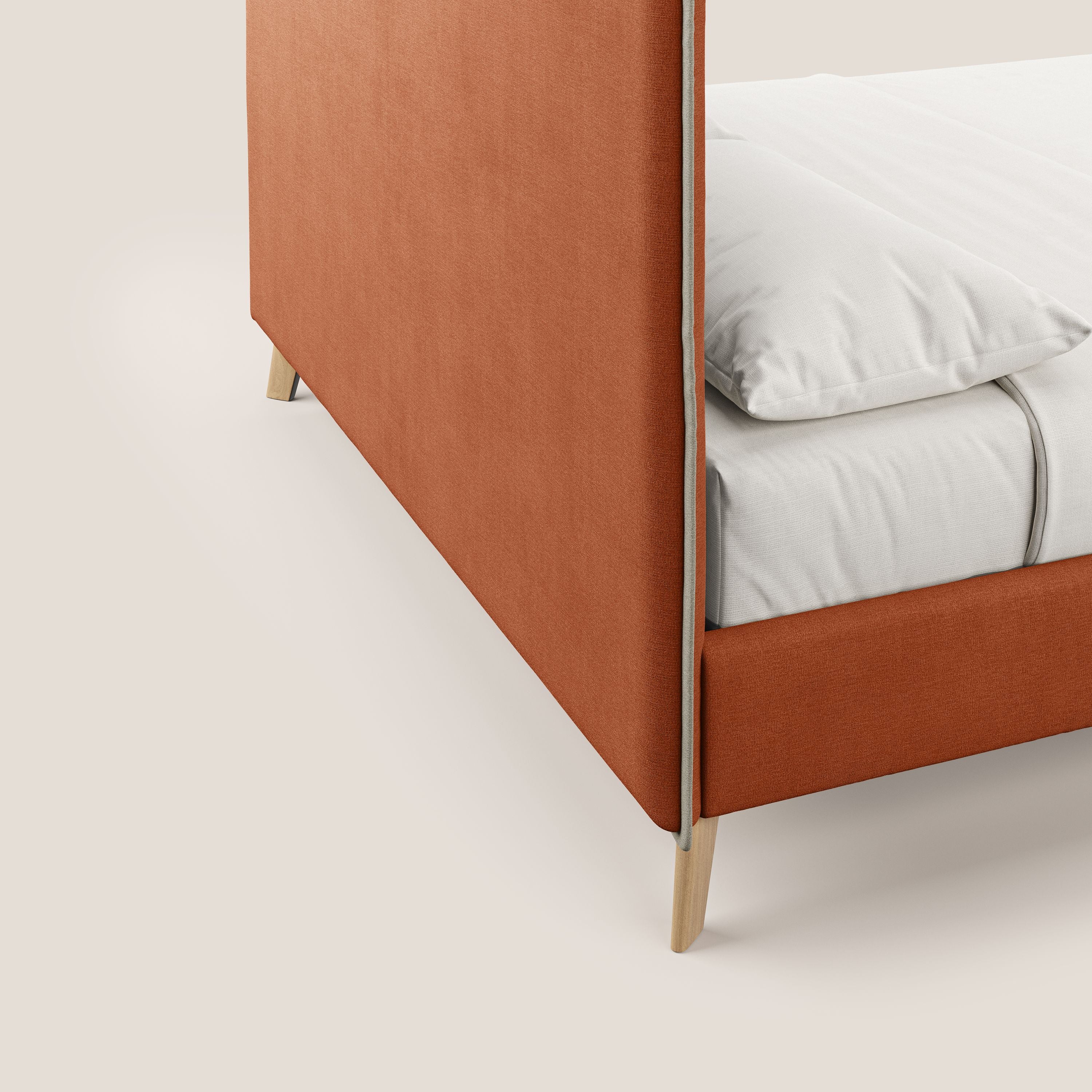 Leila letto imbottito con piedini legno in tessuto smacchiabile T17 arancio - panna - divani.store