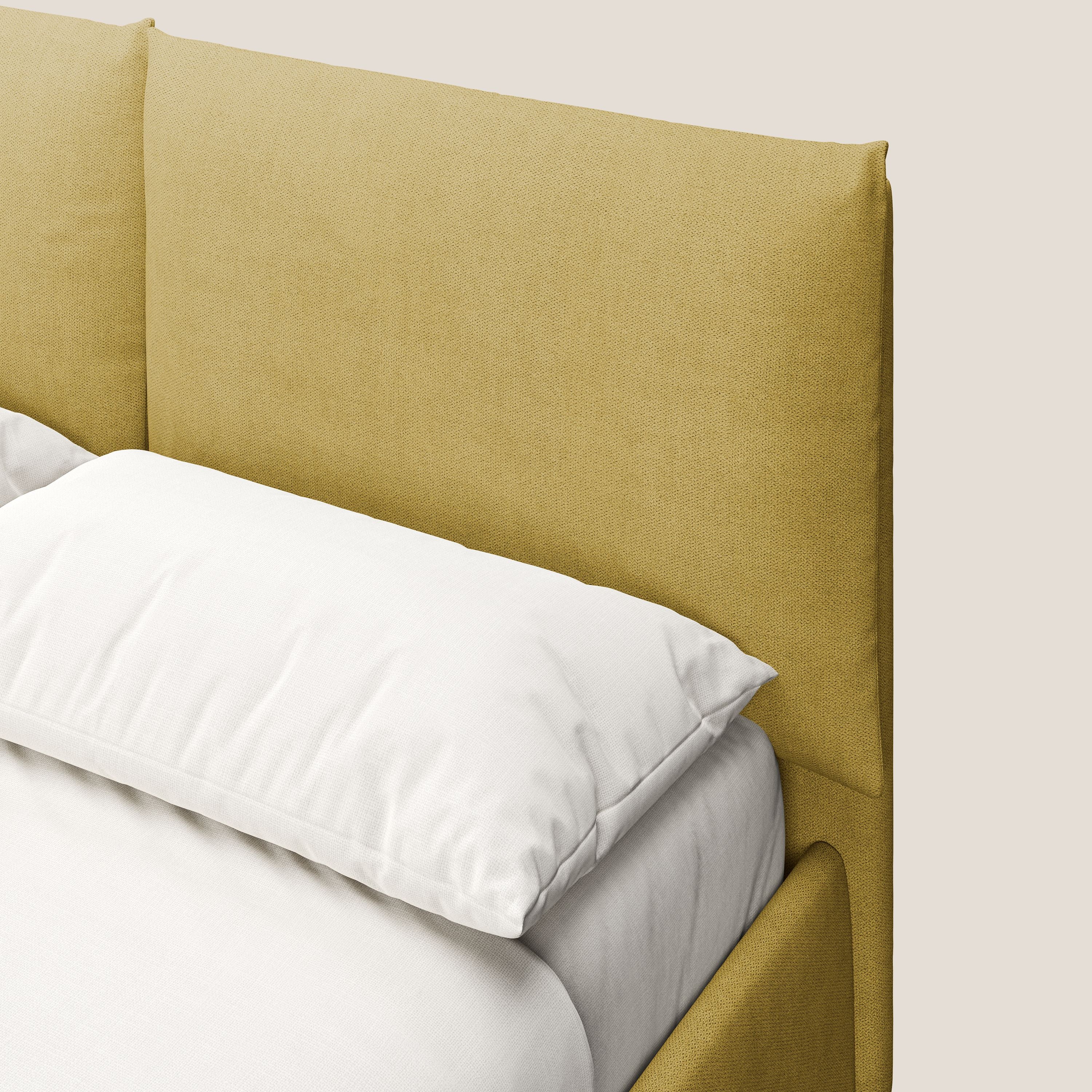 Mariana letto imbottito contenitore con cuscini in tessuto impermeabile T02 giallo - divani.store