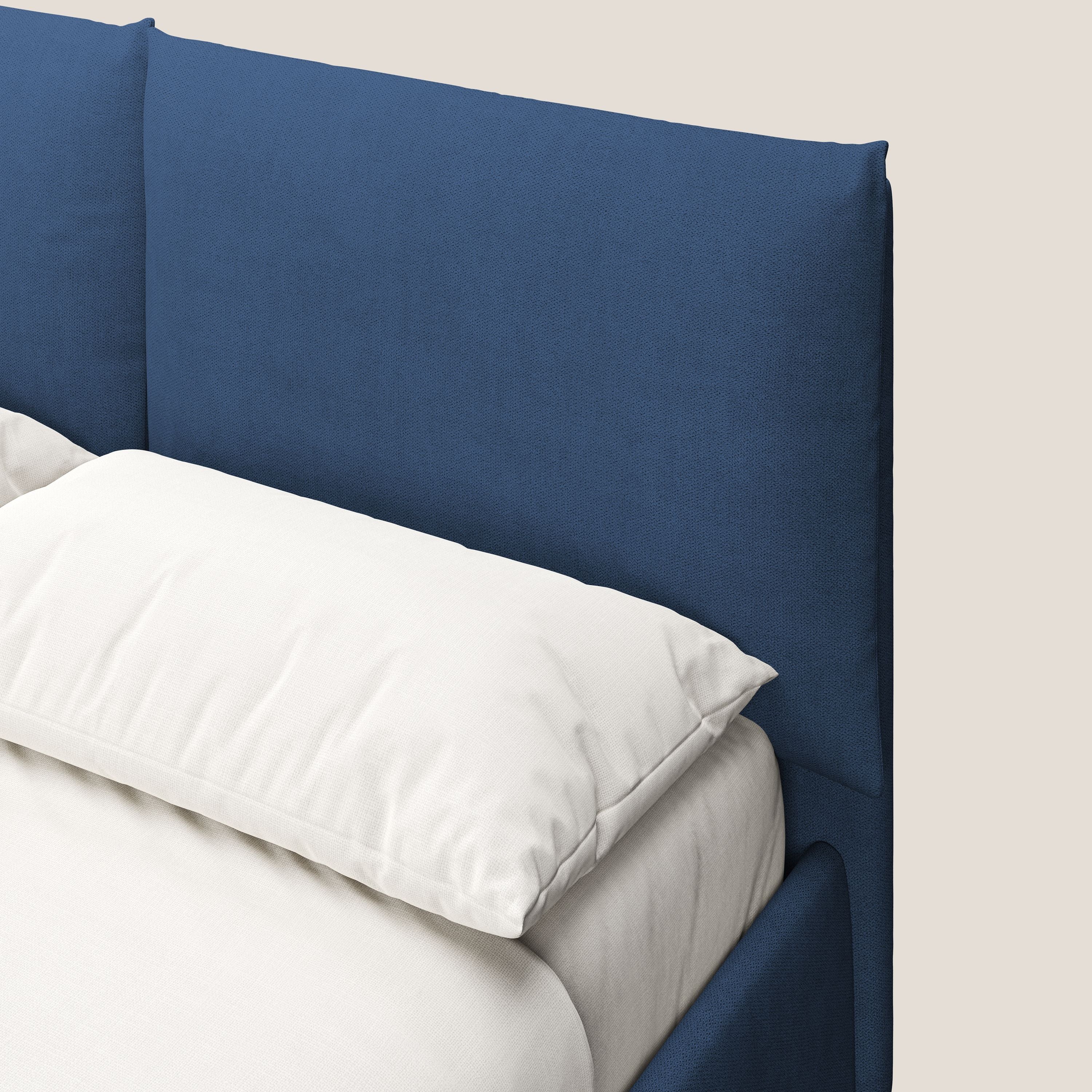 Mariana letto imbottito contenitore con cuscini in tessuto impermeabile T02 blu - divani.store