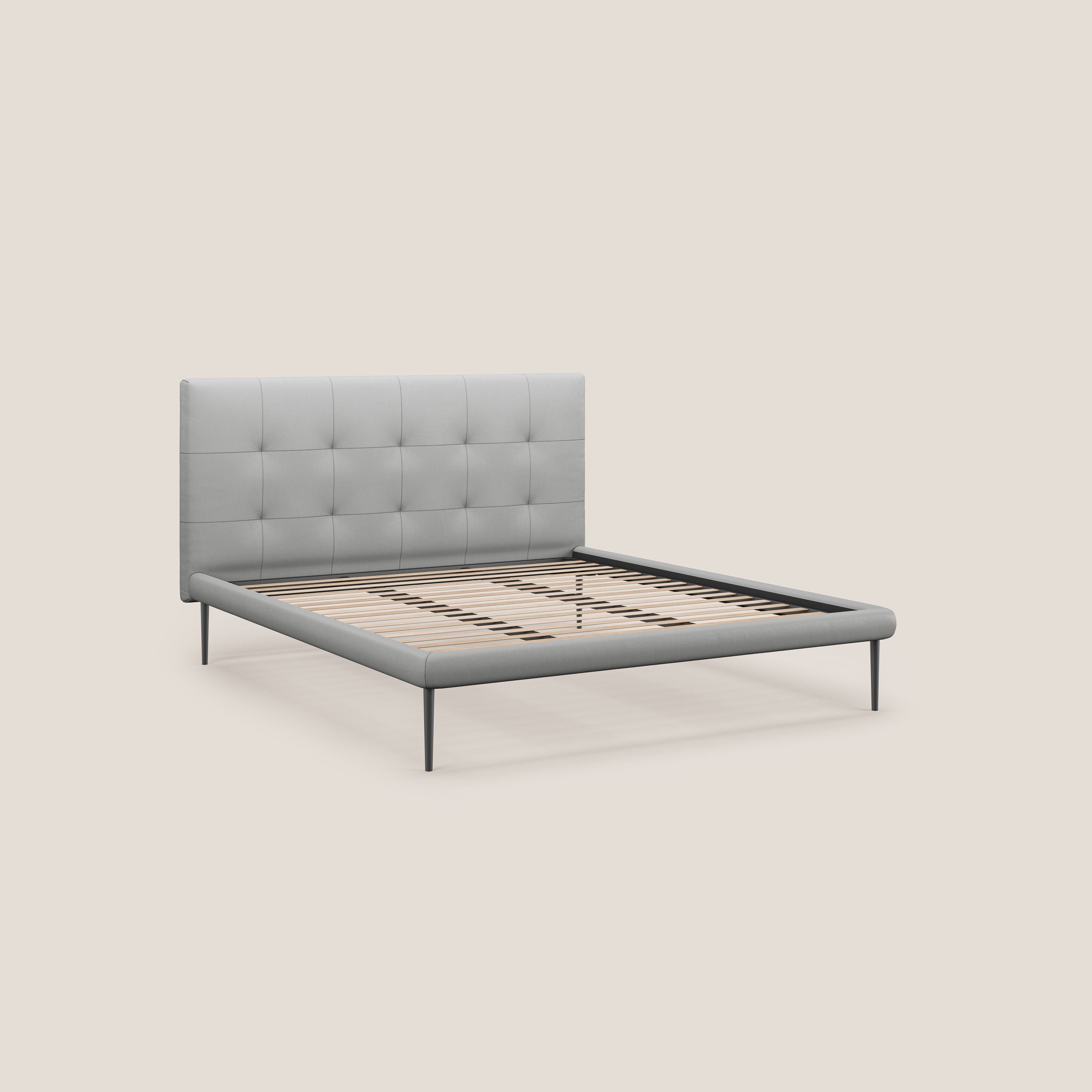 Midori letto imbottito trapuntato in ecopelle con piedini alti T04 grigio chiaro - divani.store