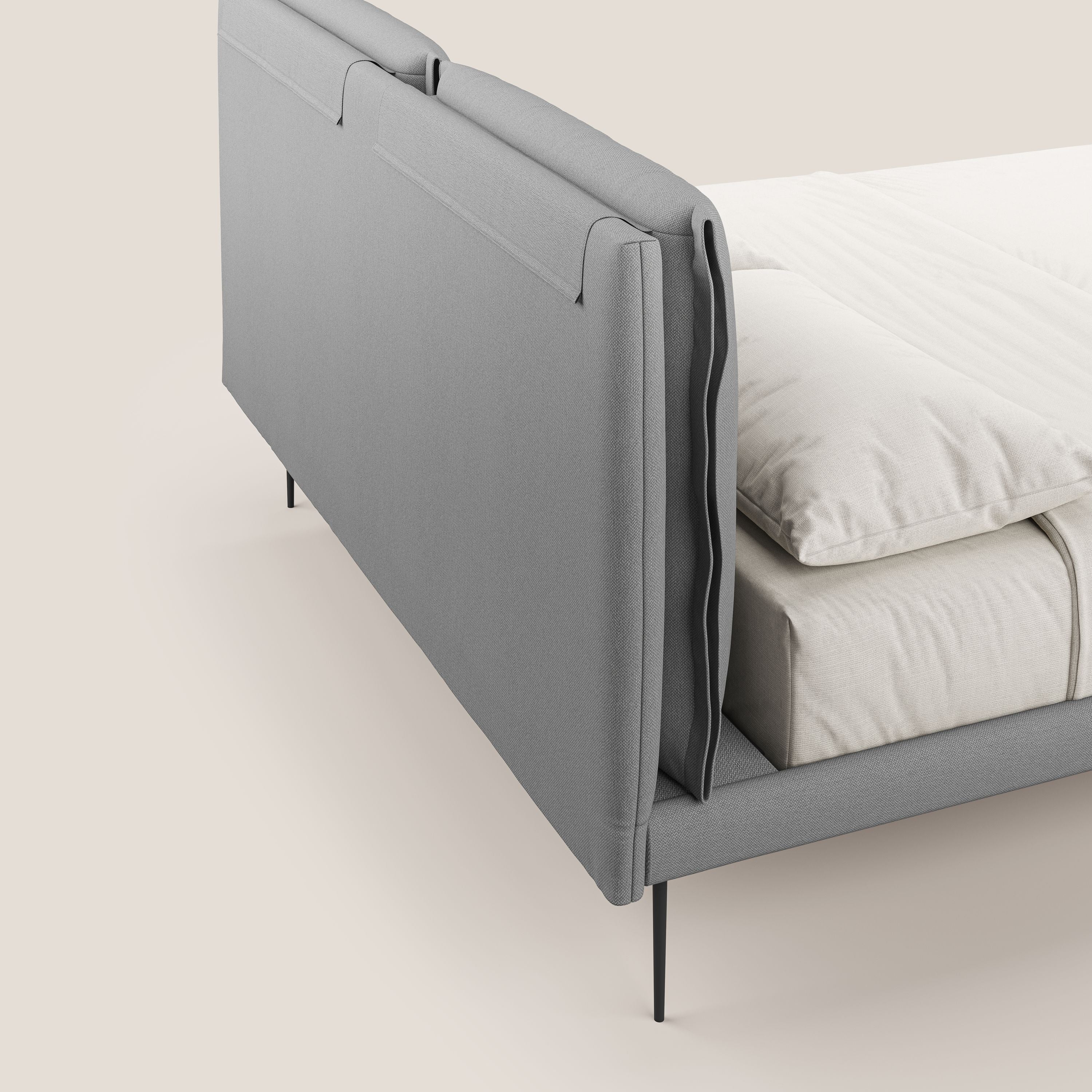 Noah letto con cuscini regolabili e piedi alti in metallo in tessuto smacchiabile T05 grigio - divani.store
