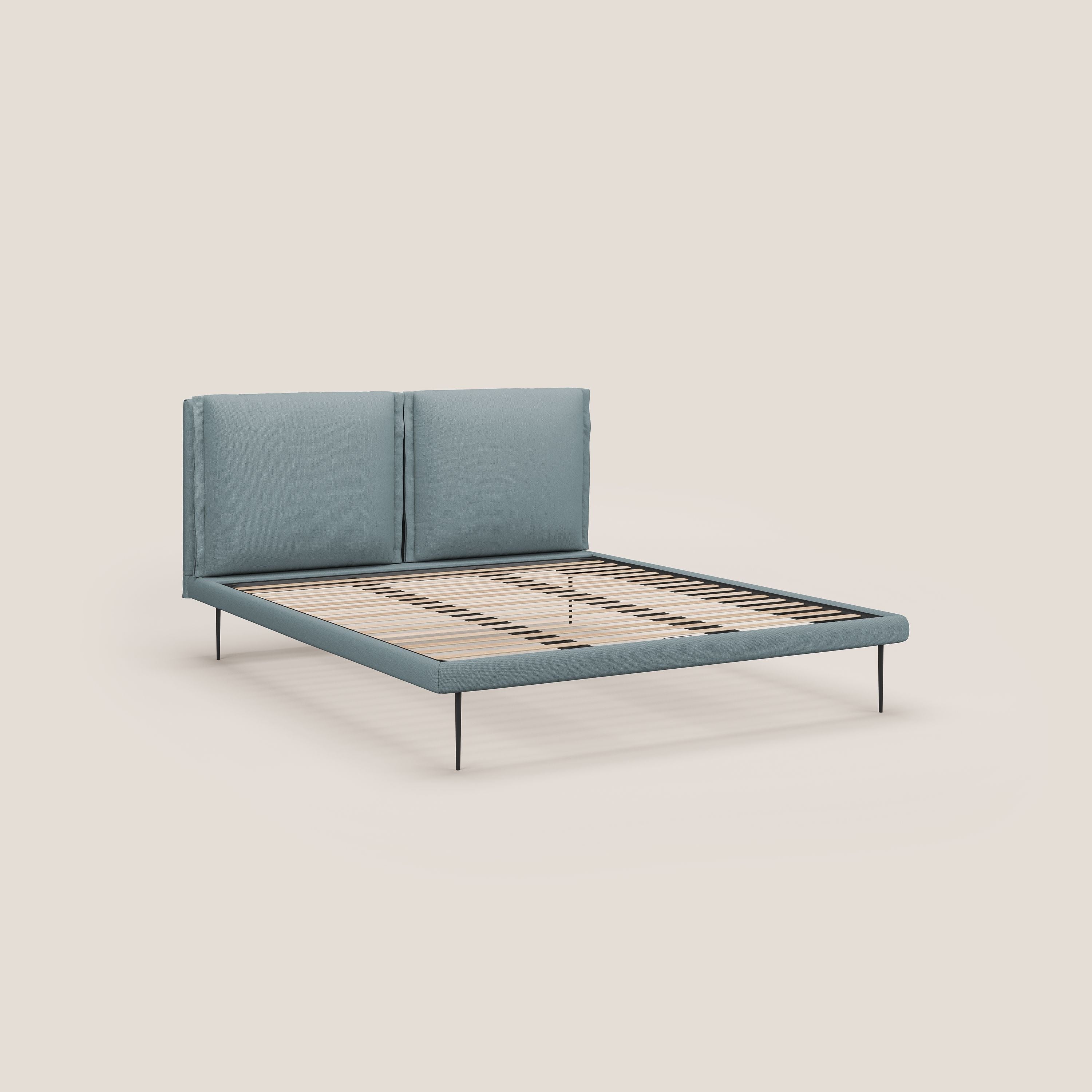 Noah letto con cuscini regolabili e piedi alti in metallo in tessuto smacchiabile T05 carta da zucchero - divani.store