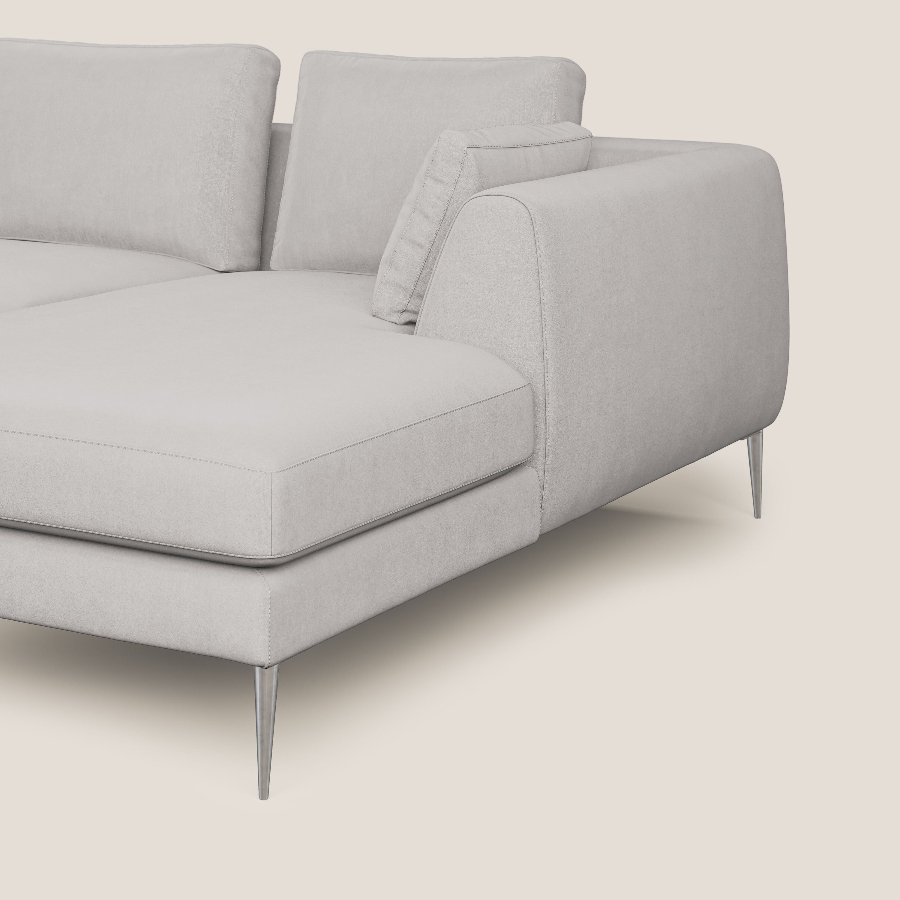 Plano divano moderno angolare con penisola in microfibra smacchiabile T11 grigio chiaro - divani.store