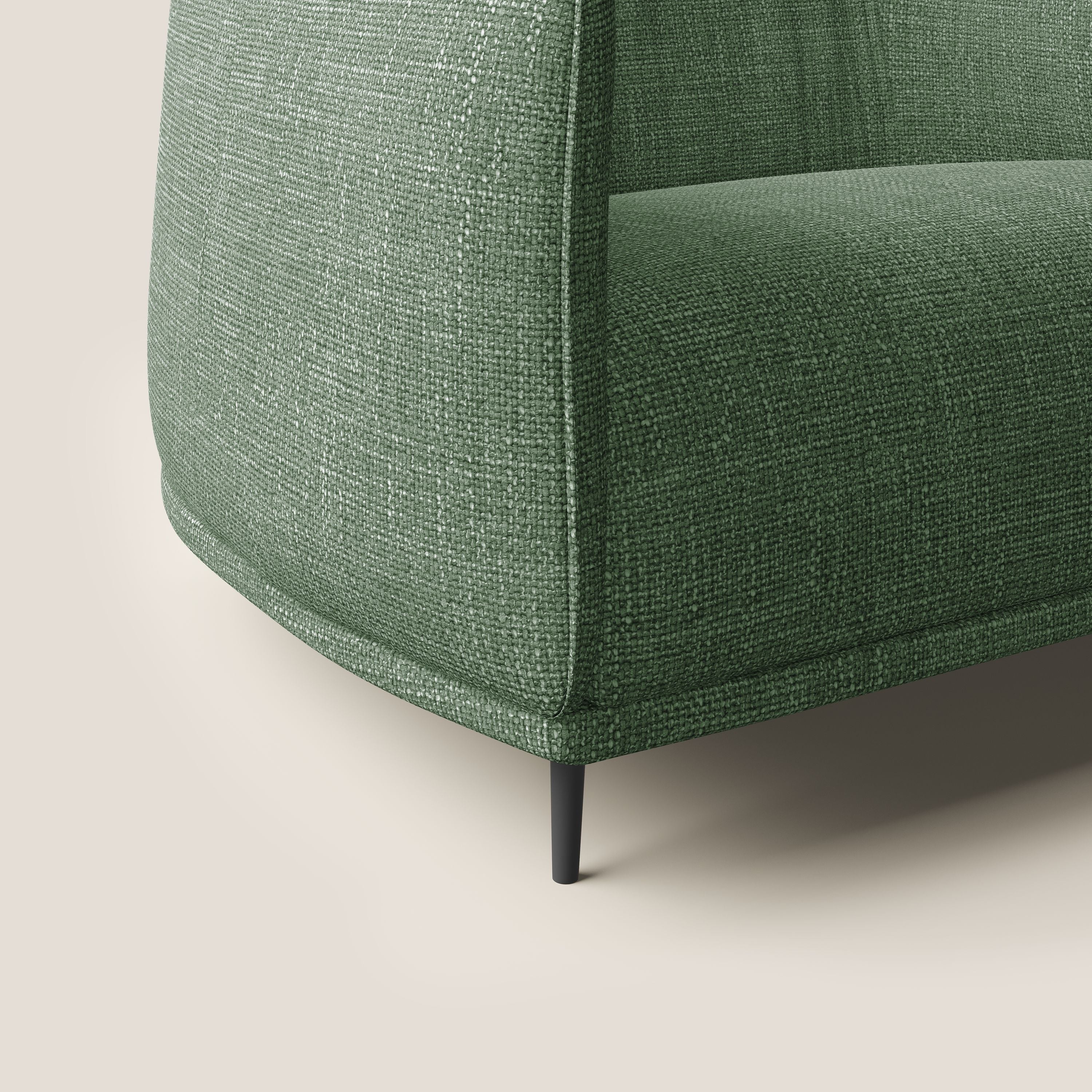 Zelda Poltroncina dal design moderno in morbido tessuto impermeabile T06 verde - divani.store