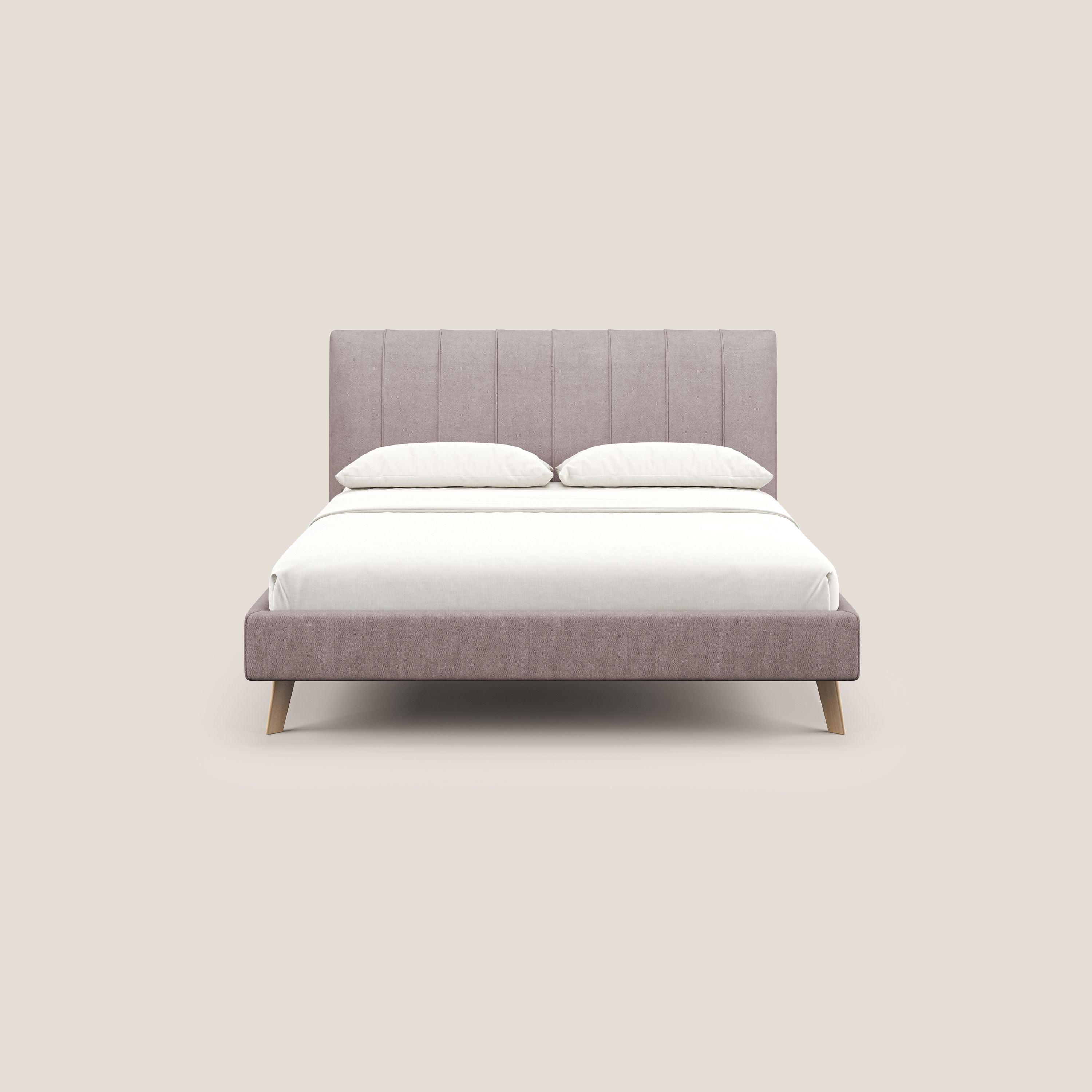 Selene letto imbottito con piedini naturali sfoderabile in tessuto impermeabile T02 rosa - divani.store