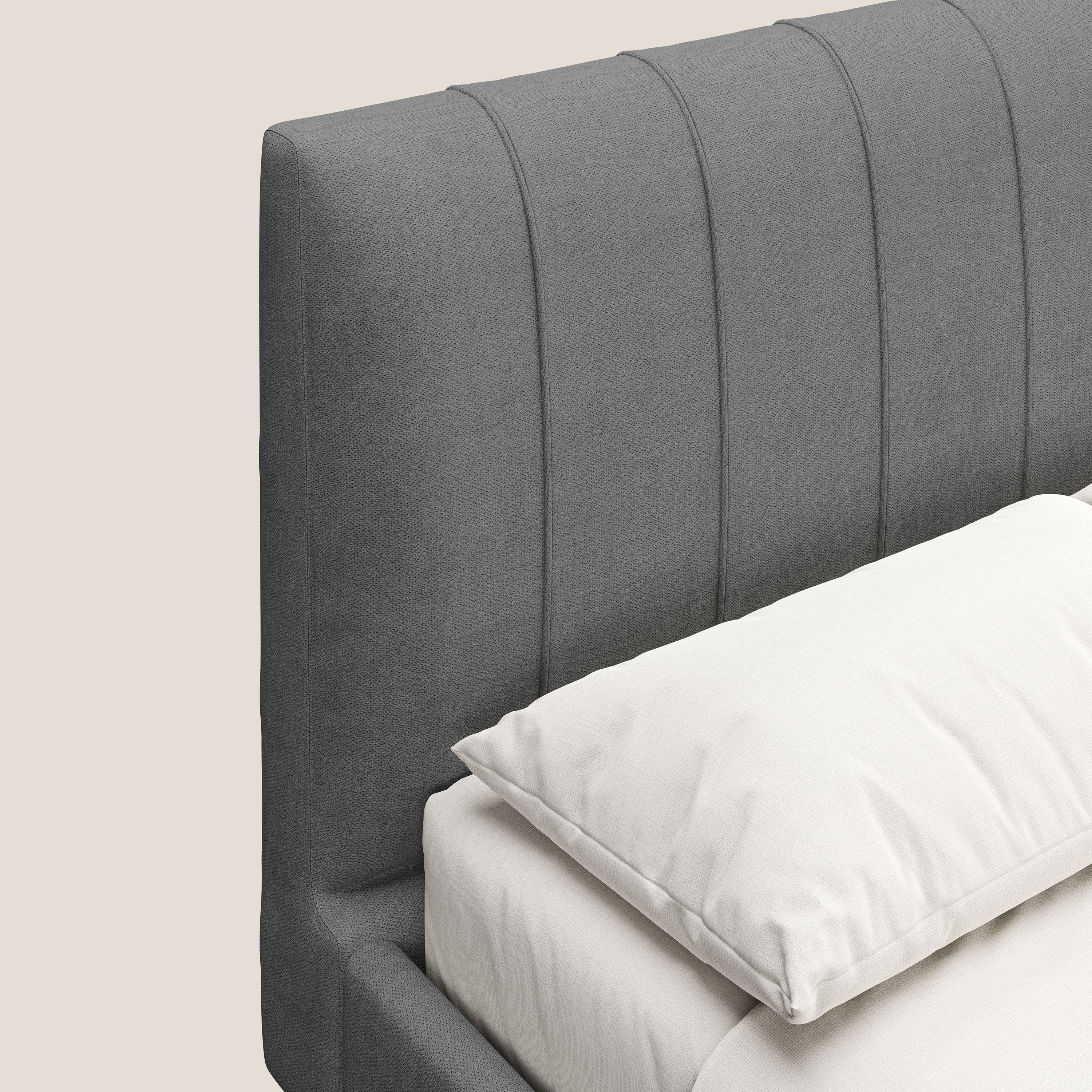 Selene letto imbottito con piedini naturali sfoderabile in tessuto impermeabile T02 grigio - divani.store