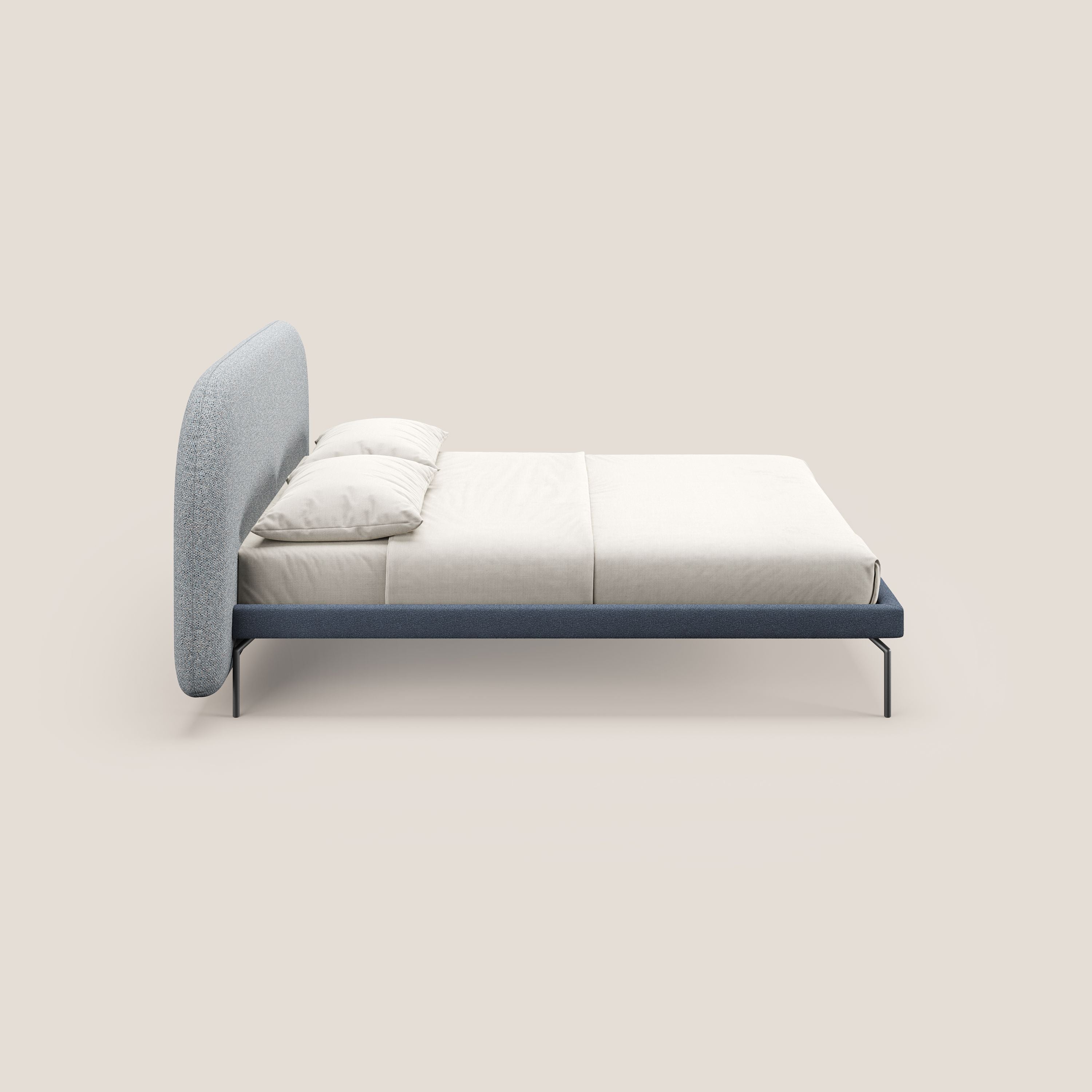 Soleil letto imbottito di design con piedi alti in metallo in bouclet smacchiabile T12 carta da zucchero - divani.store